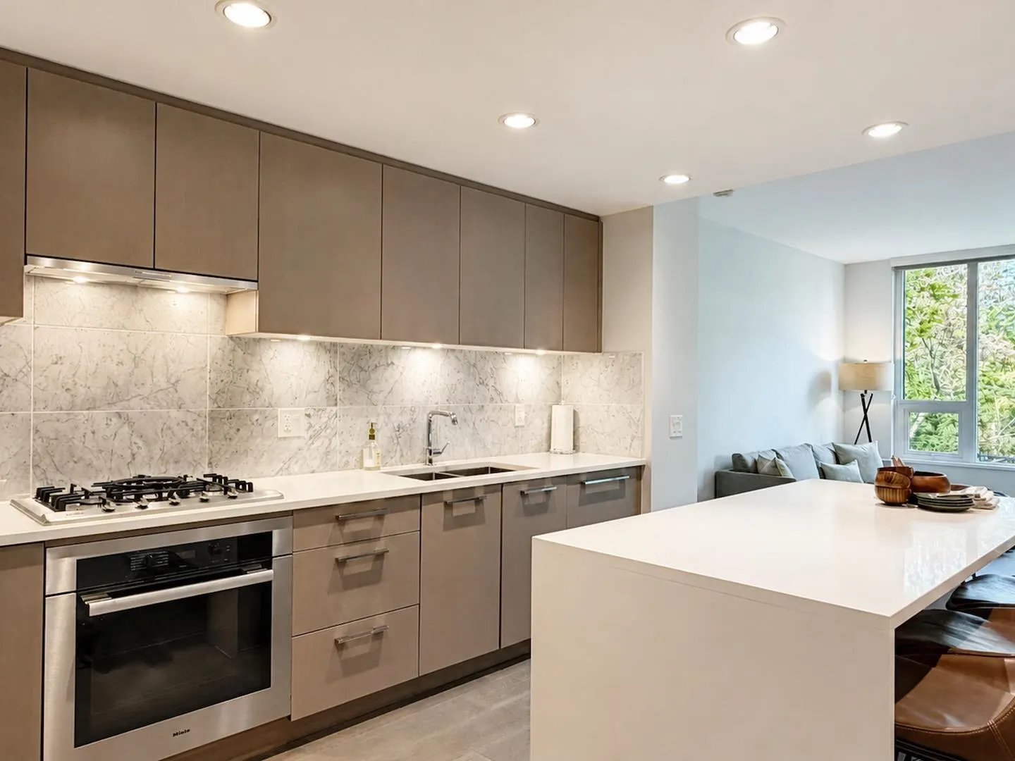5410 Shortcut Road #303