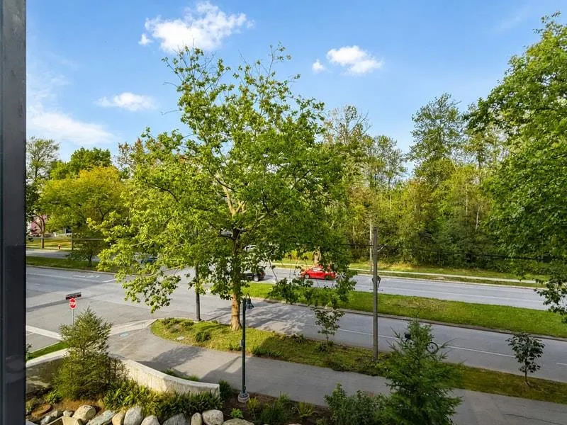 5410 Shortcut Road #303