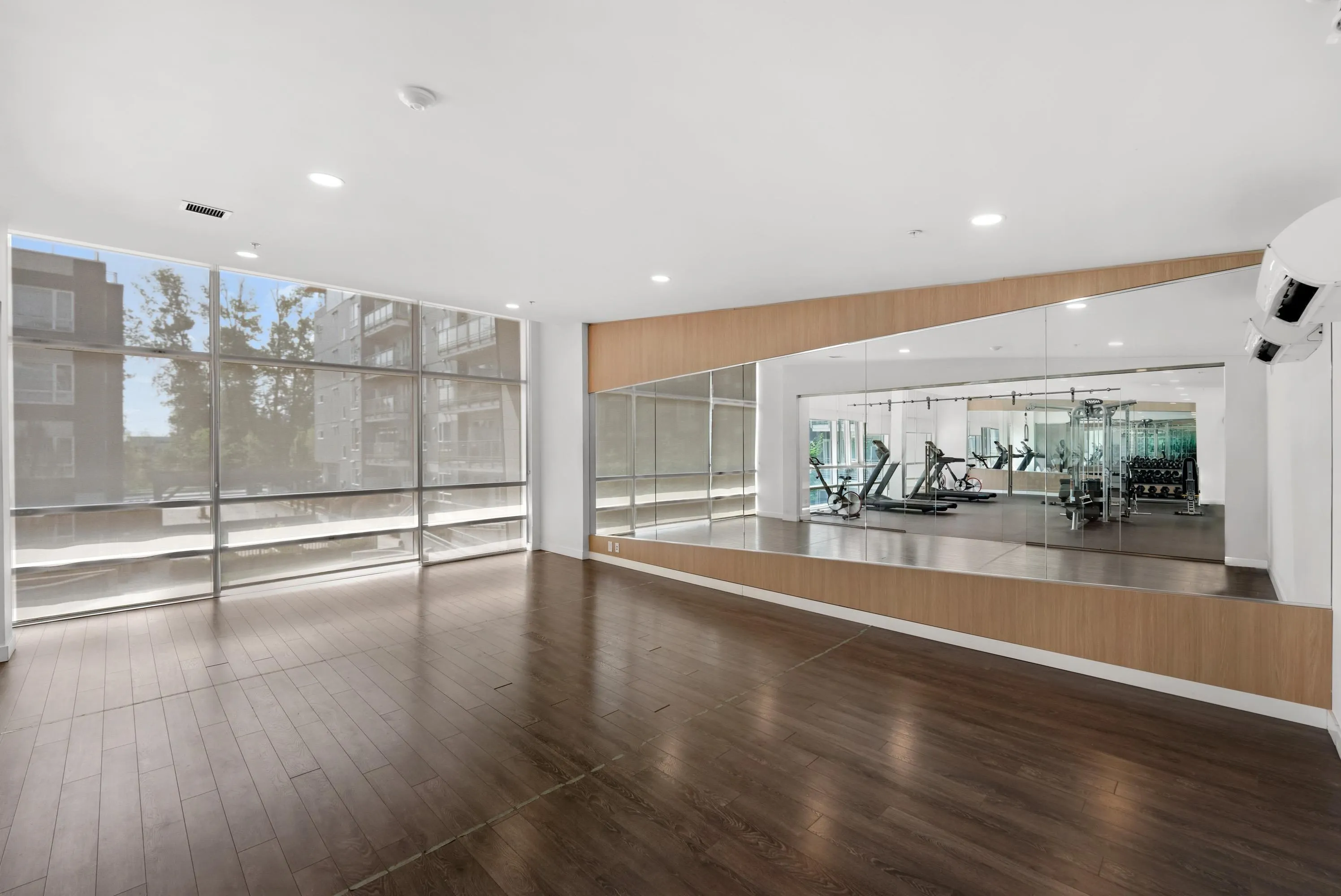 10581 140 Street #419