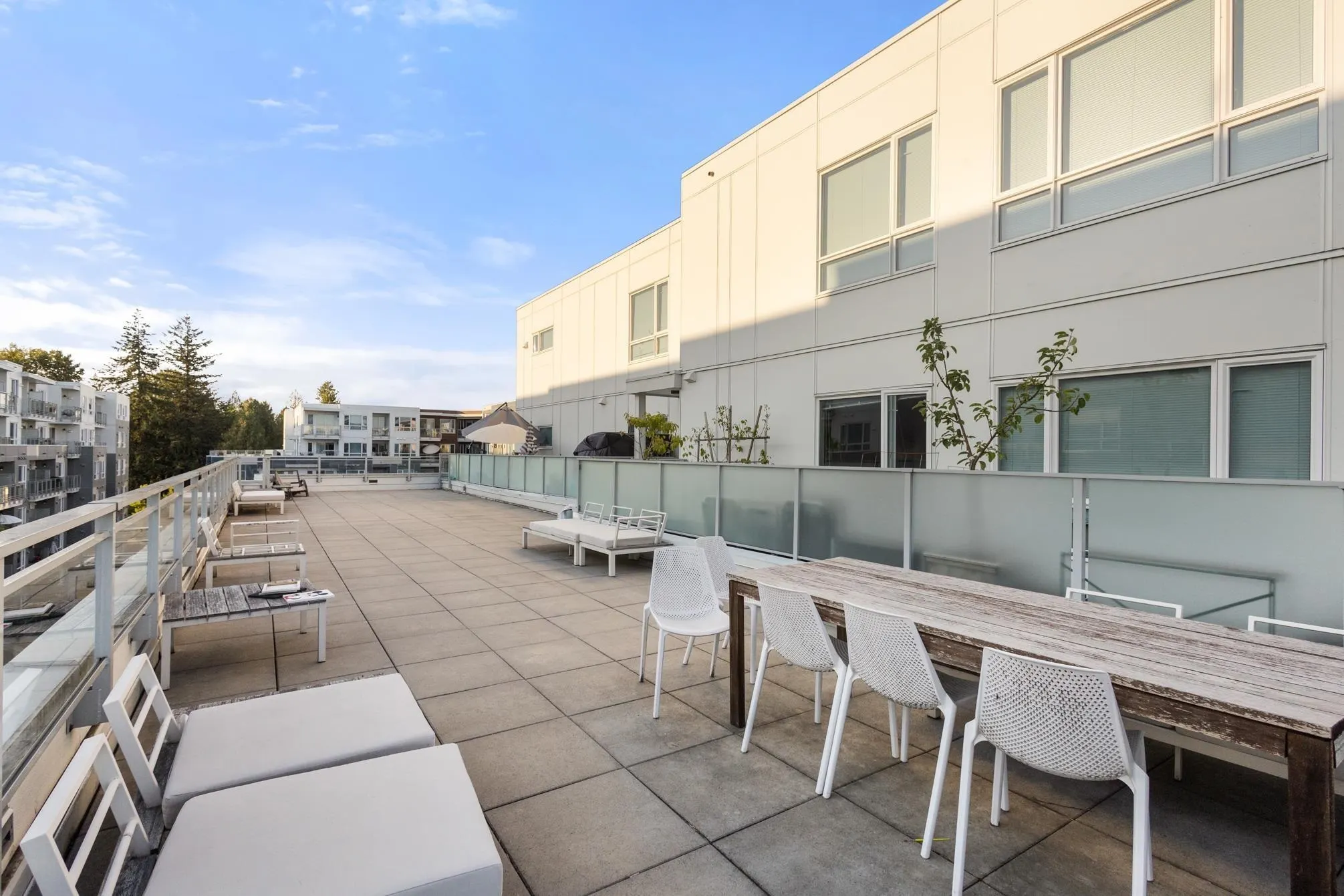10581 140 Street #419