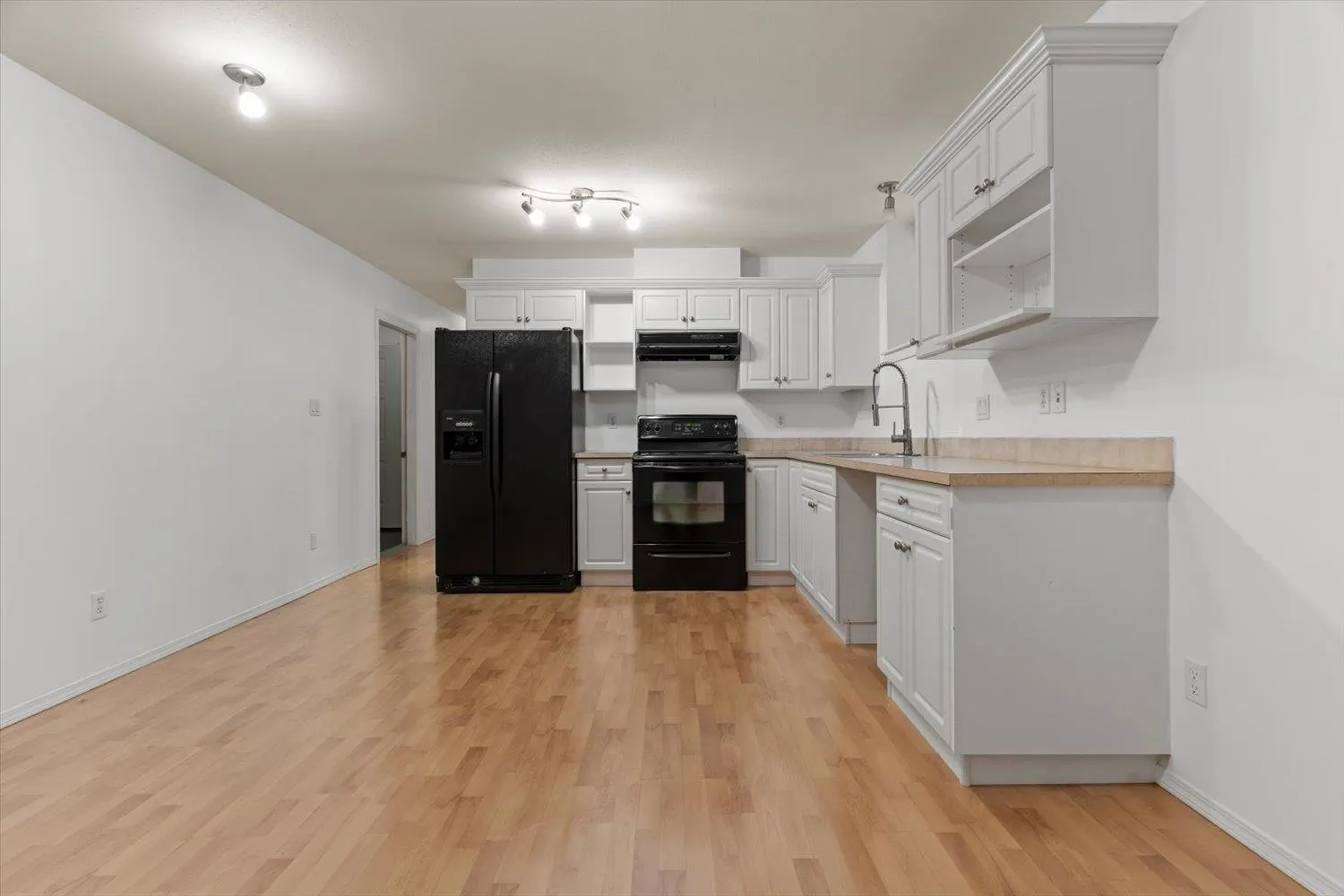 35553 Tweedsmuir Drive