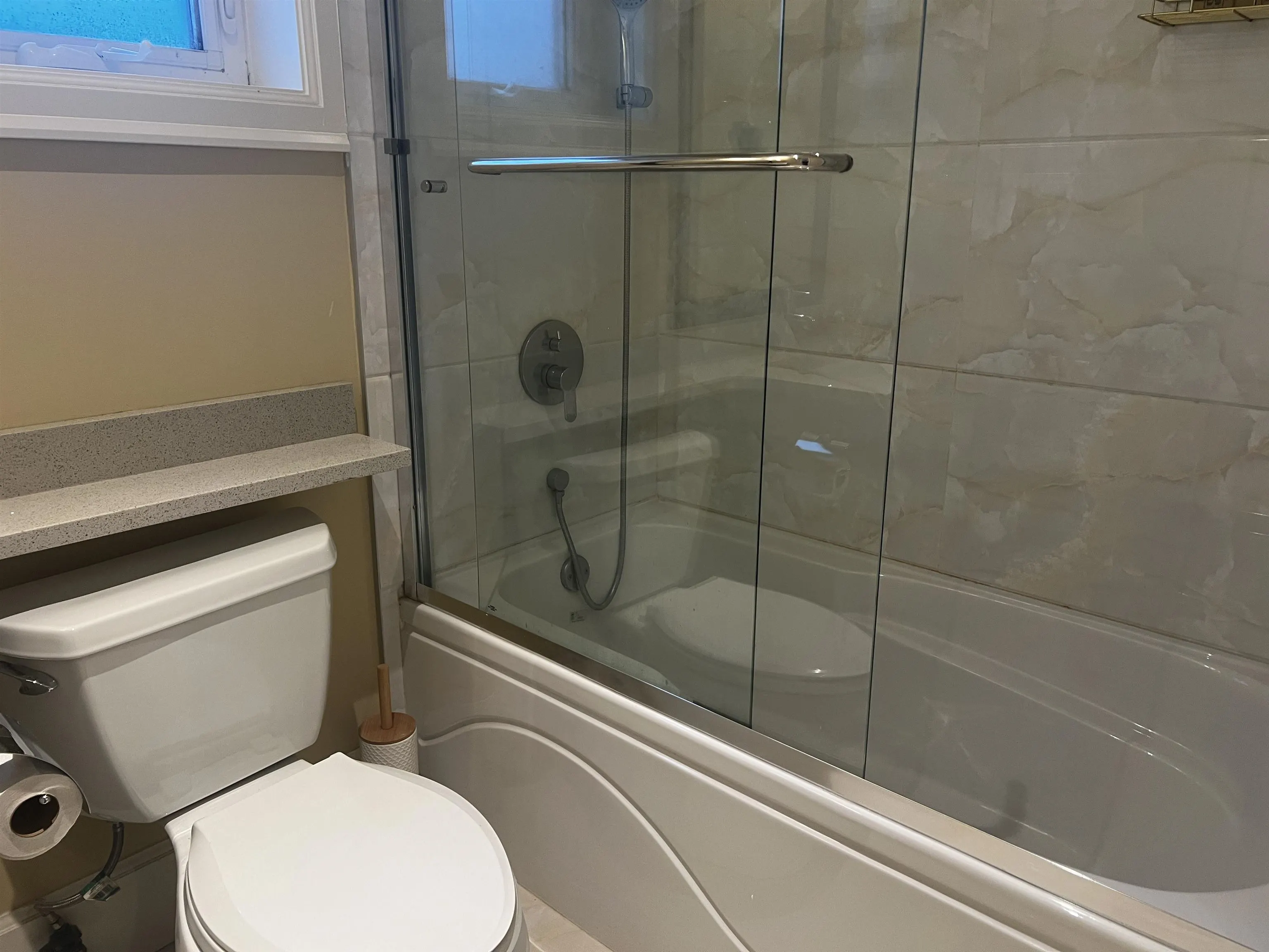 5x E 51th Avenue