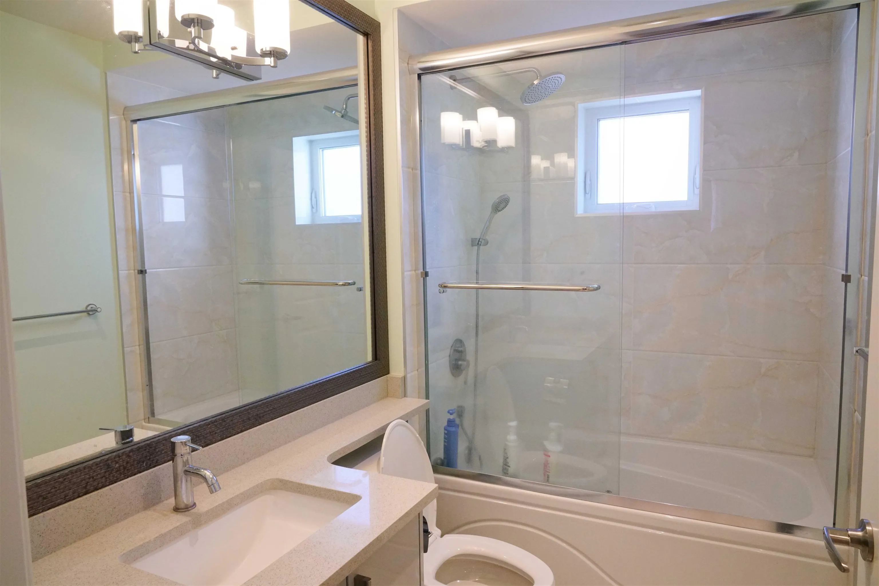 5x E 51th Avenue
