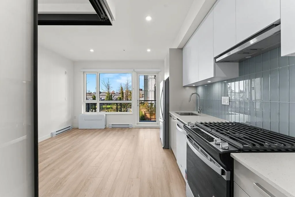 13760 75a Avenue #220