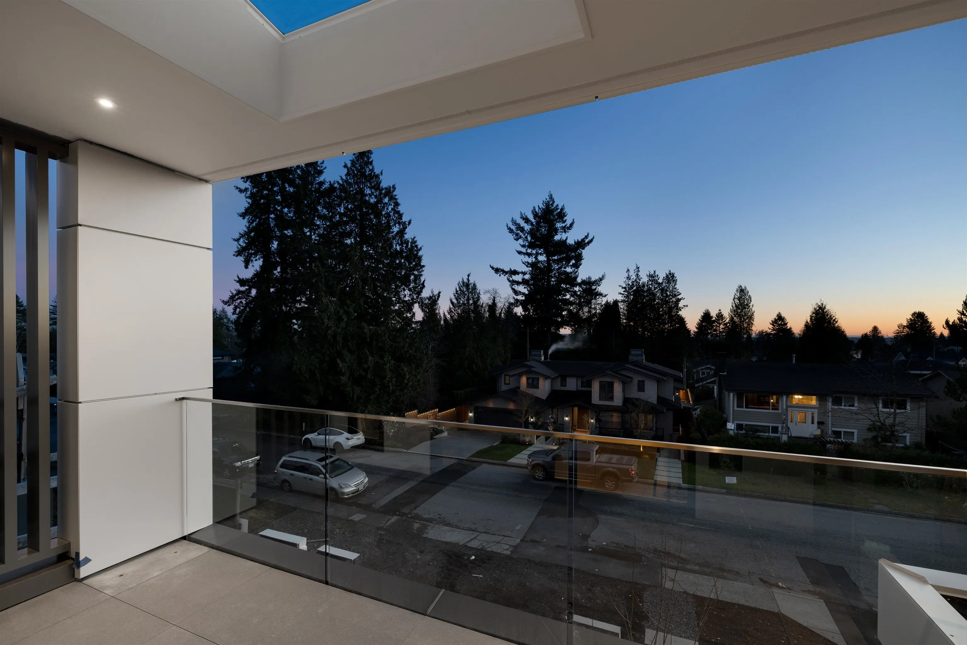 838 E 14th Street