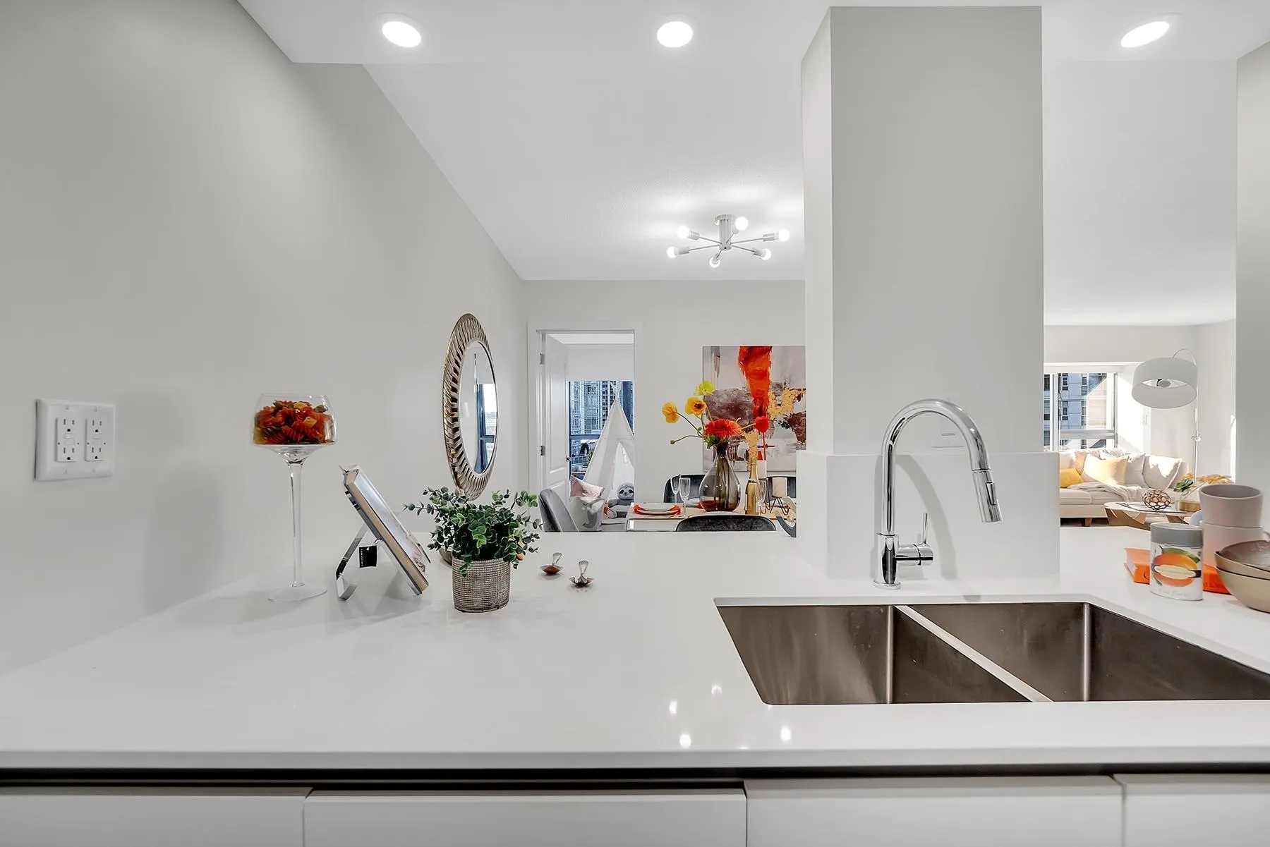1177 Pacific Boulevard #602