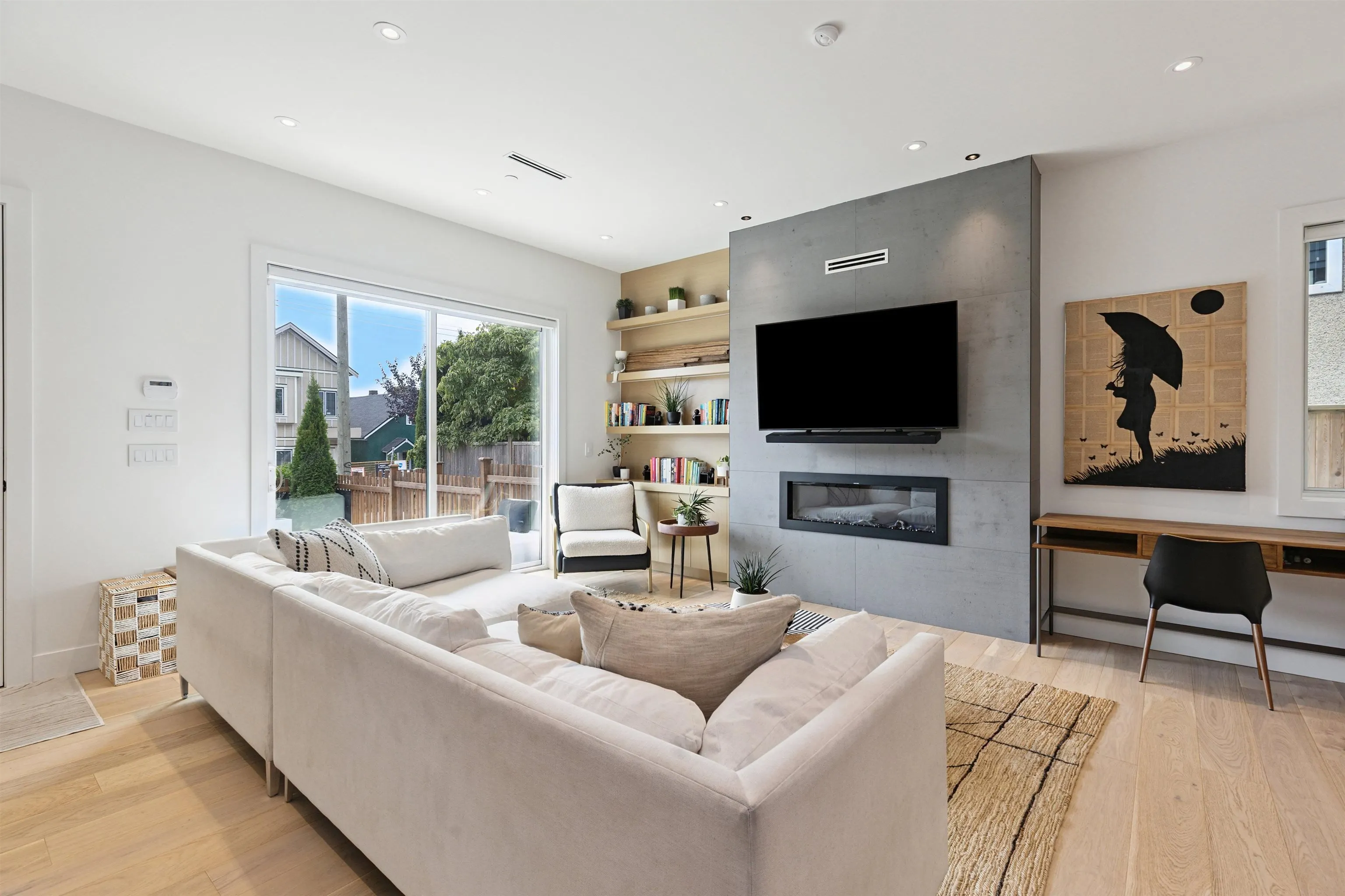 1621 E 11th Avenue #1