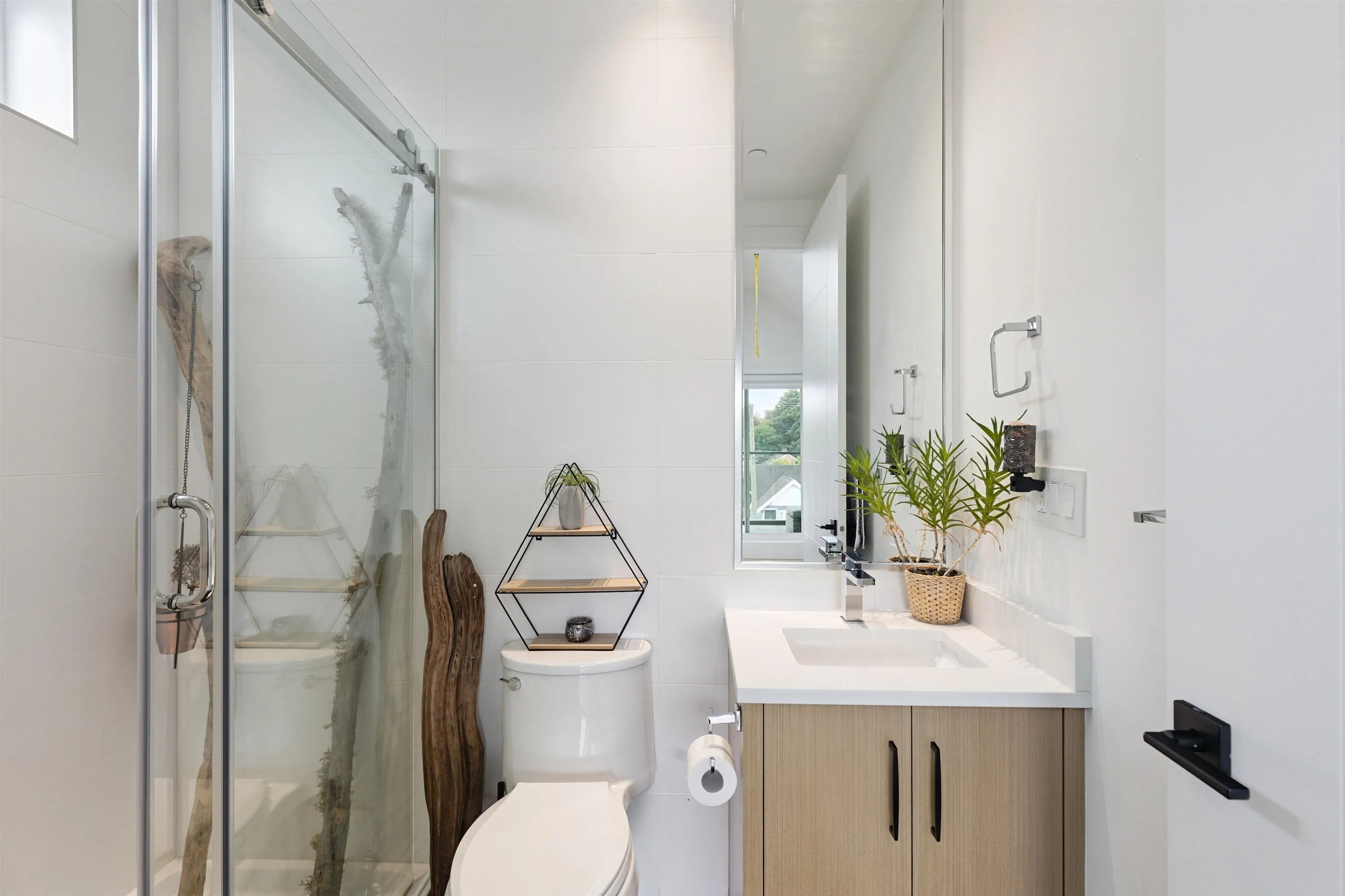 1621 E 11th Avenue #1