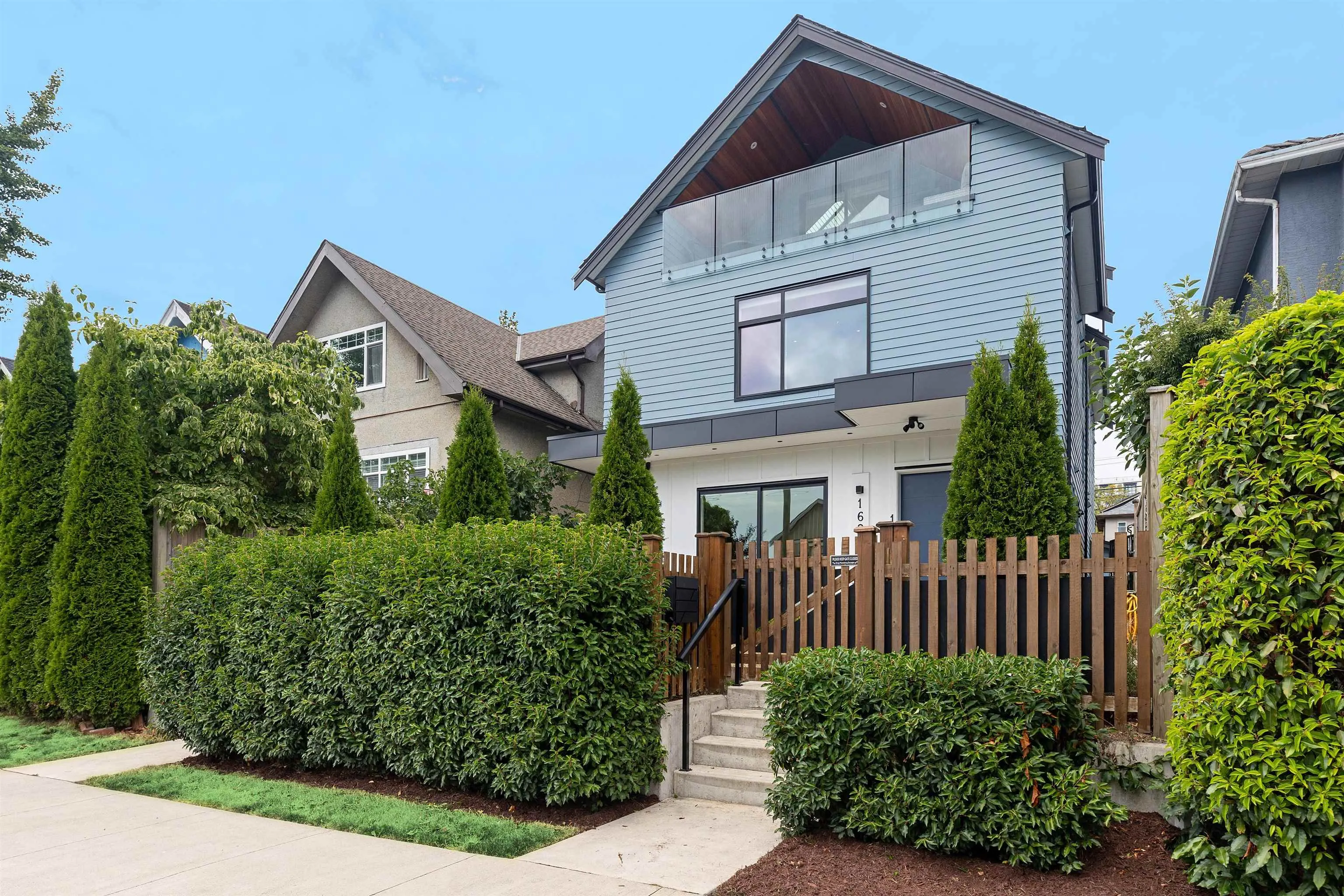 1621 E 11th Avenue #1