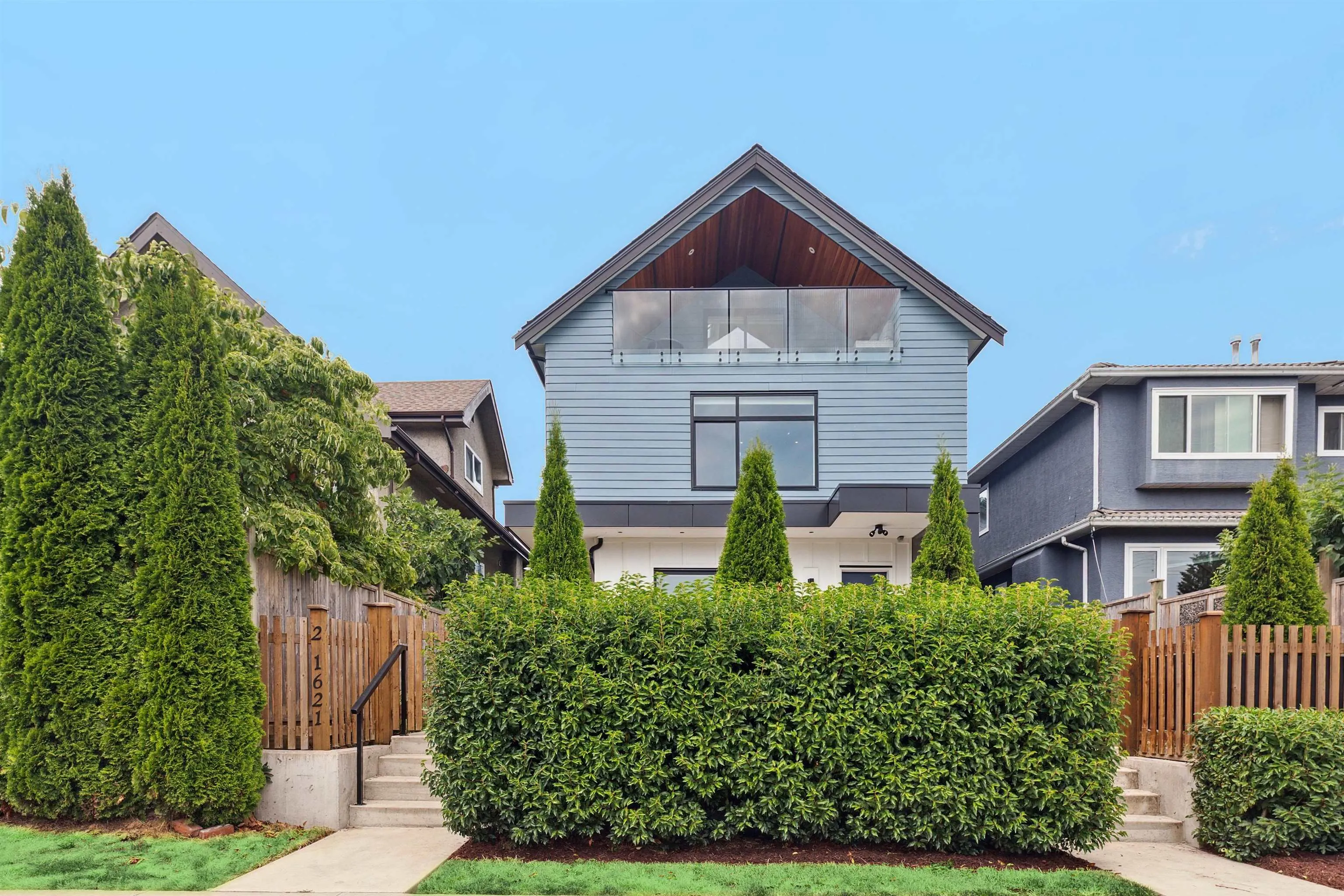1621 E 11th Avenue #1