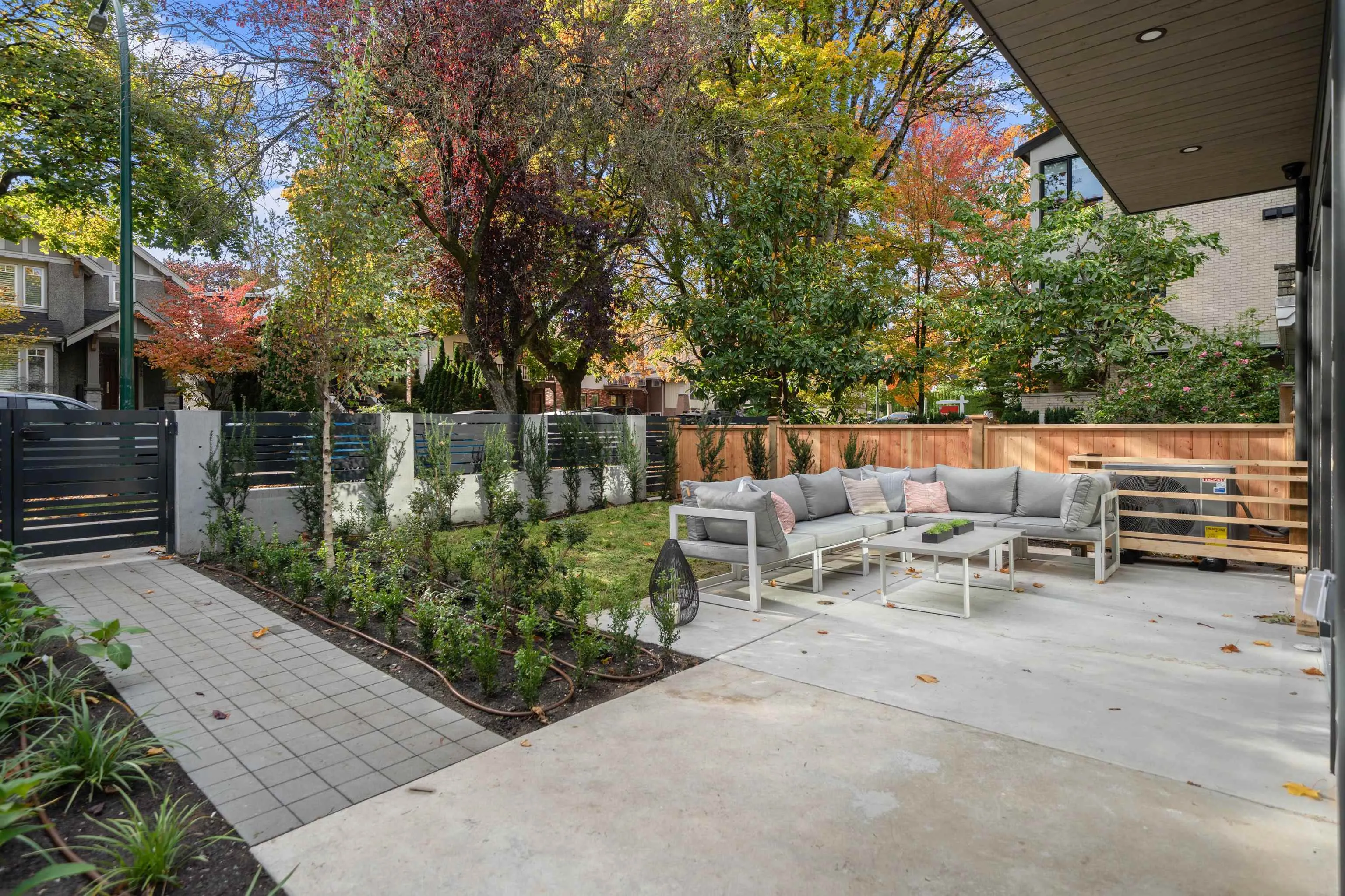 3657 W 11th Avenue #1