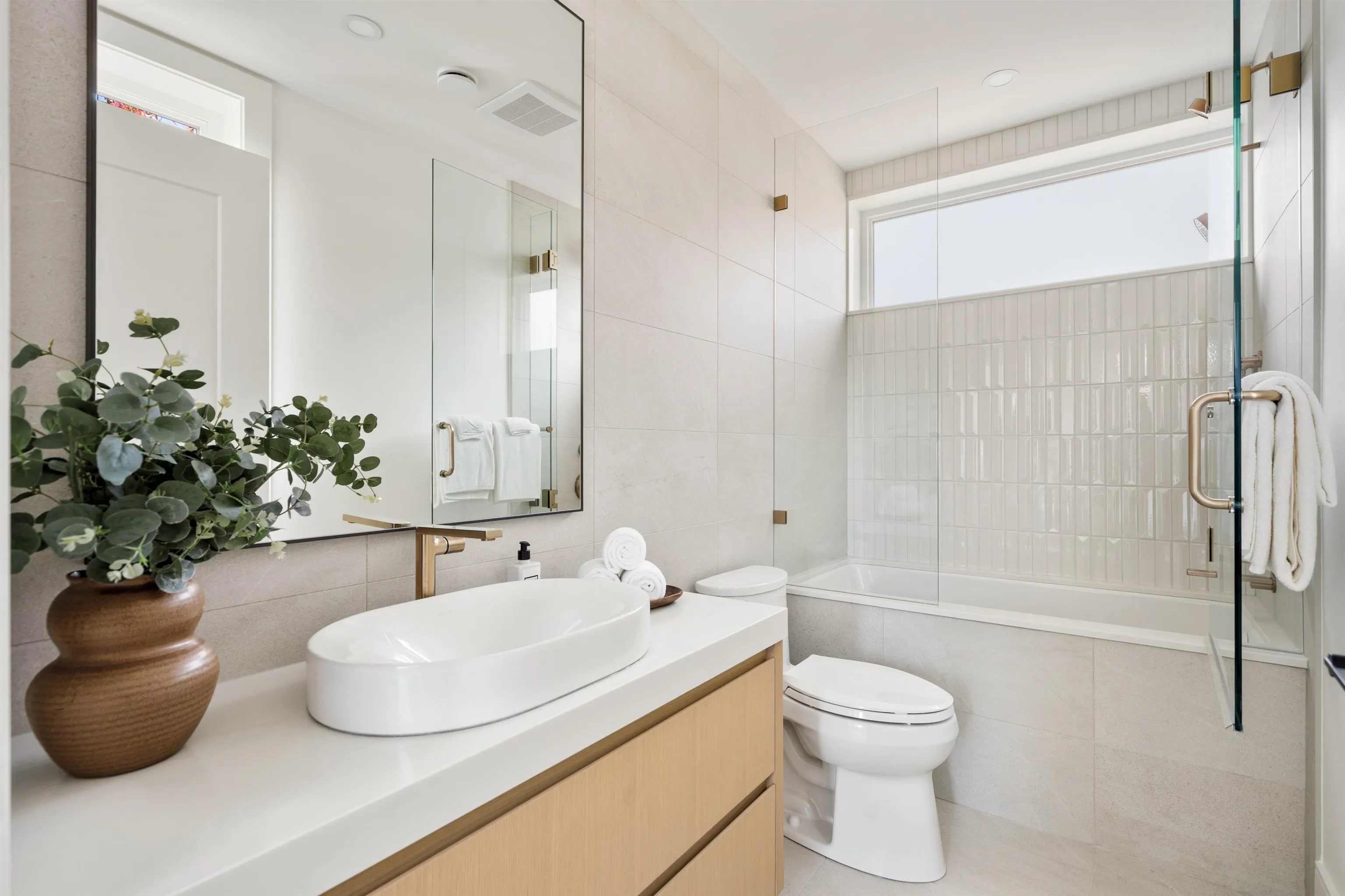 3657 W 11th Avenue #2