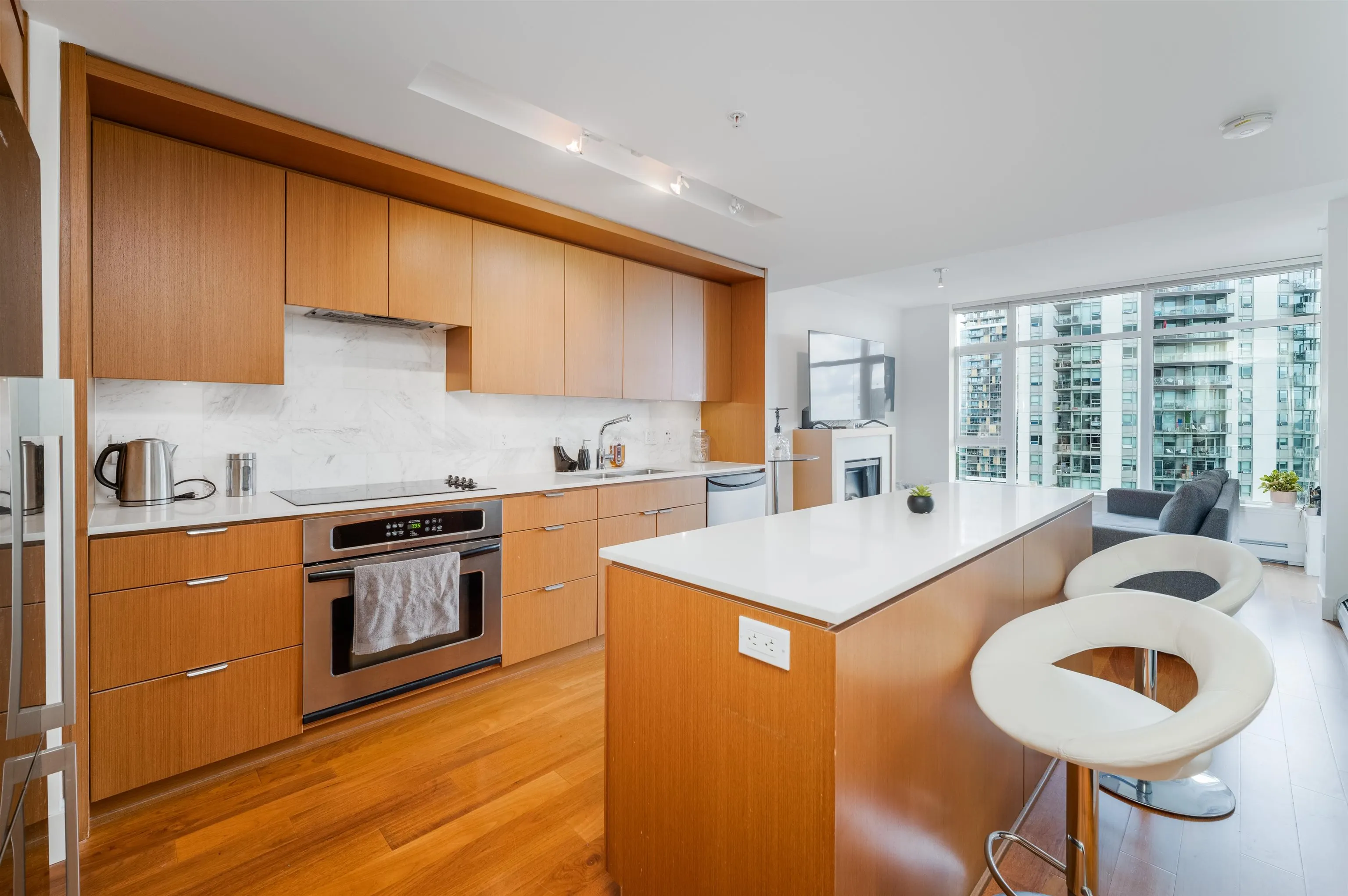 158 W 13th Street #1503