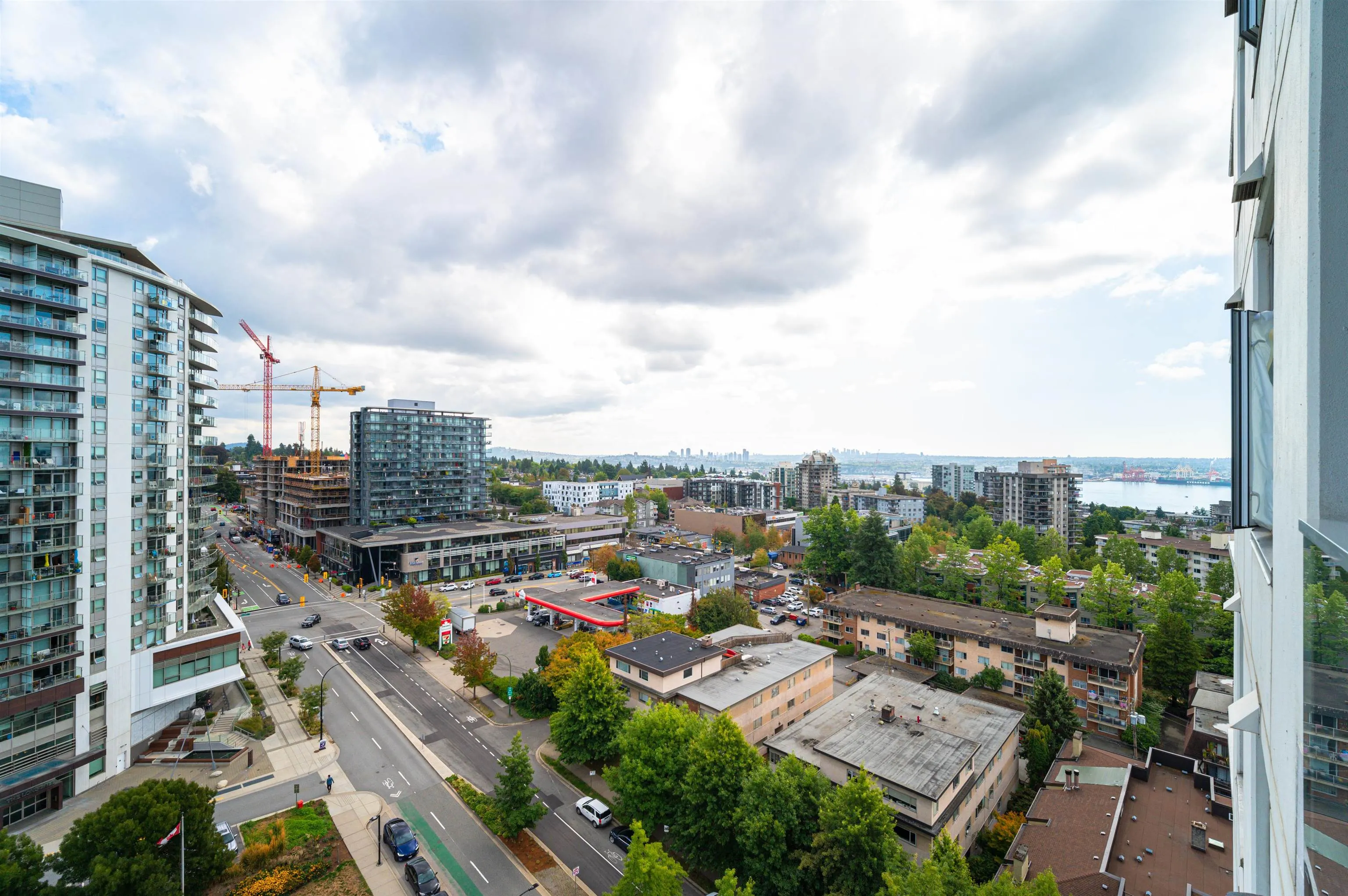 158 W 13th Street #1503