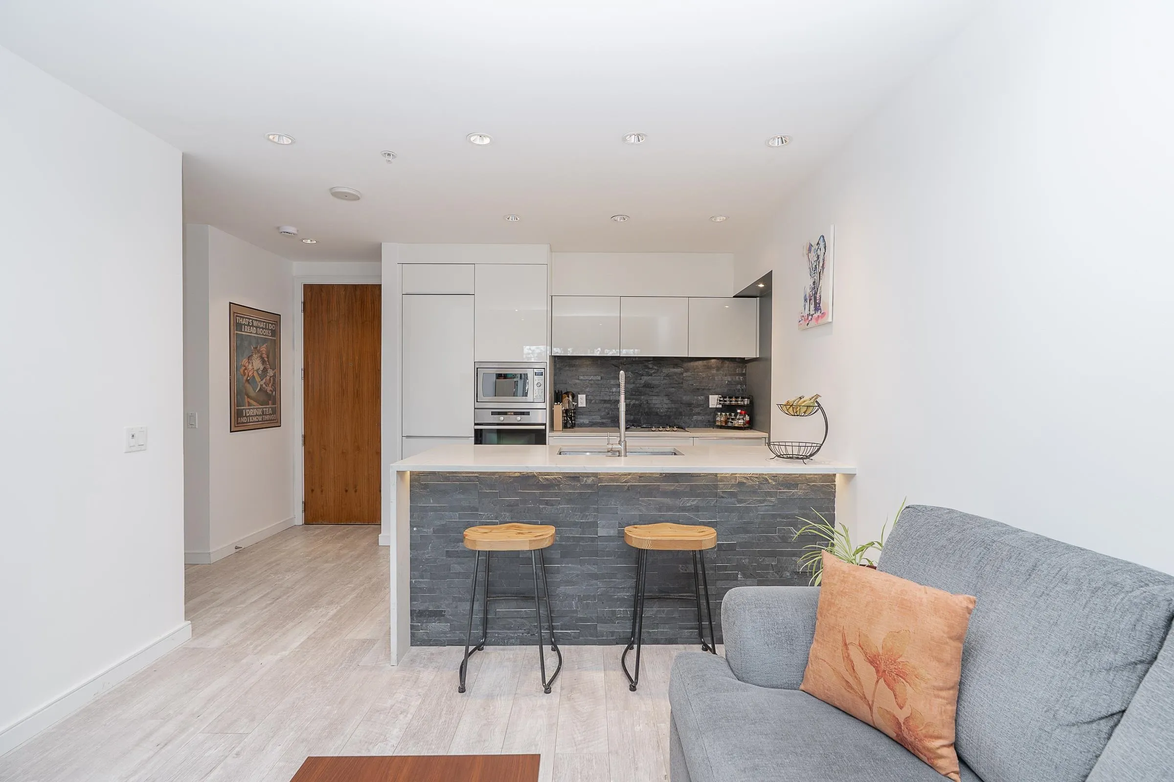 181 W 1st Avenue #203