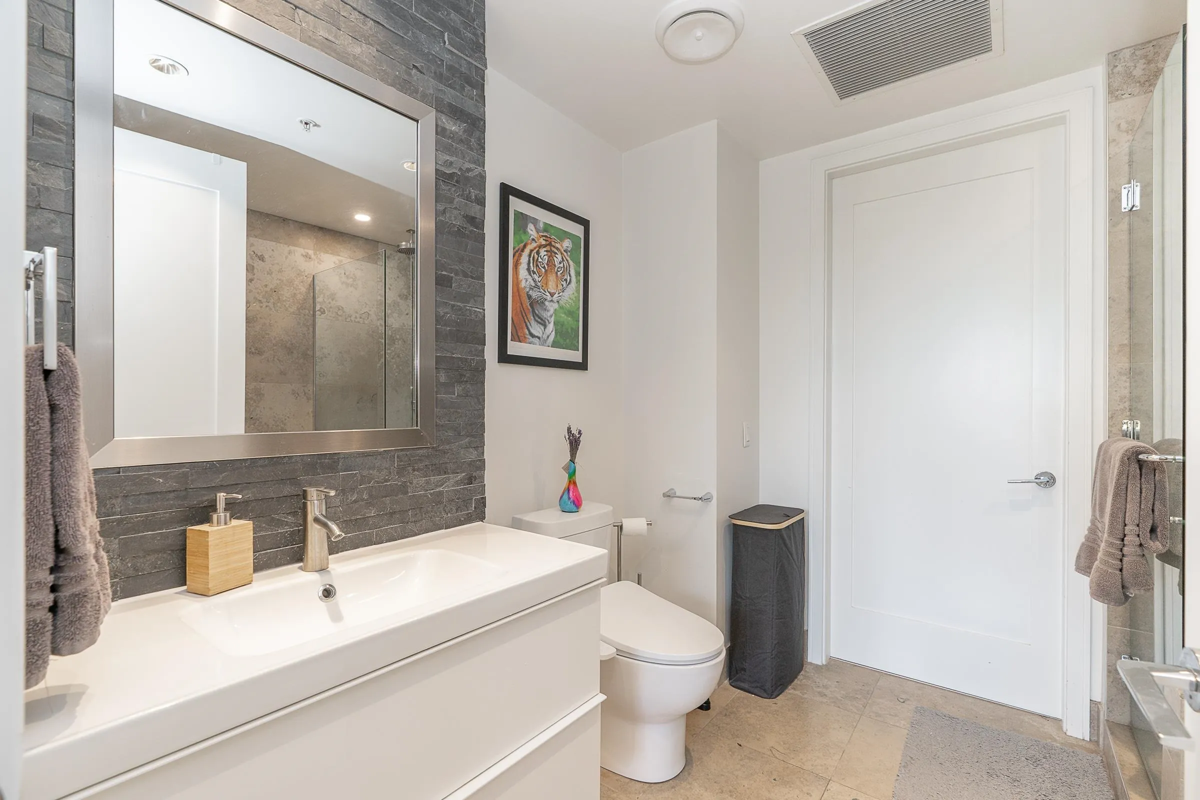 181 W 1st Avenue #203