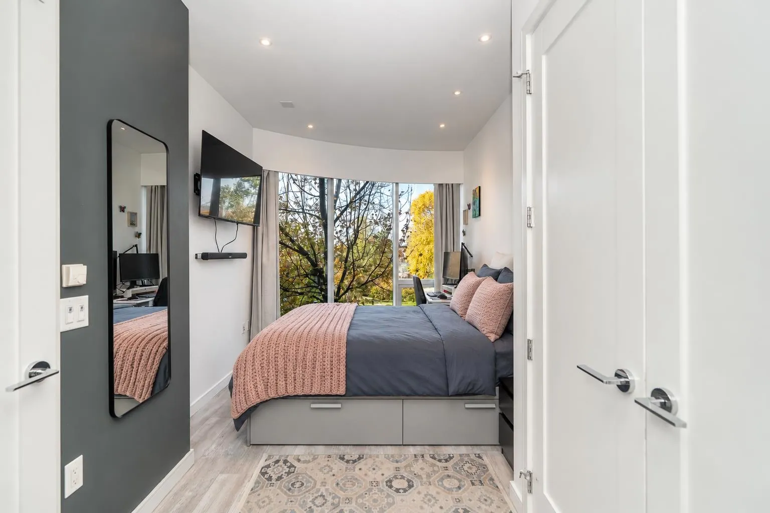 181 W 1st Avenue #203