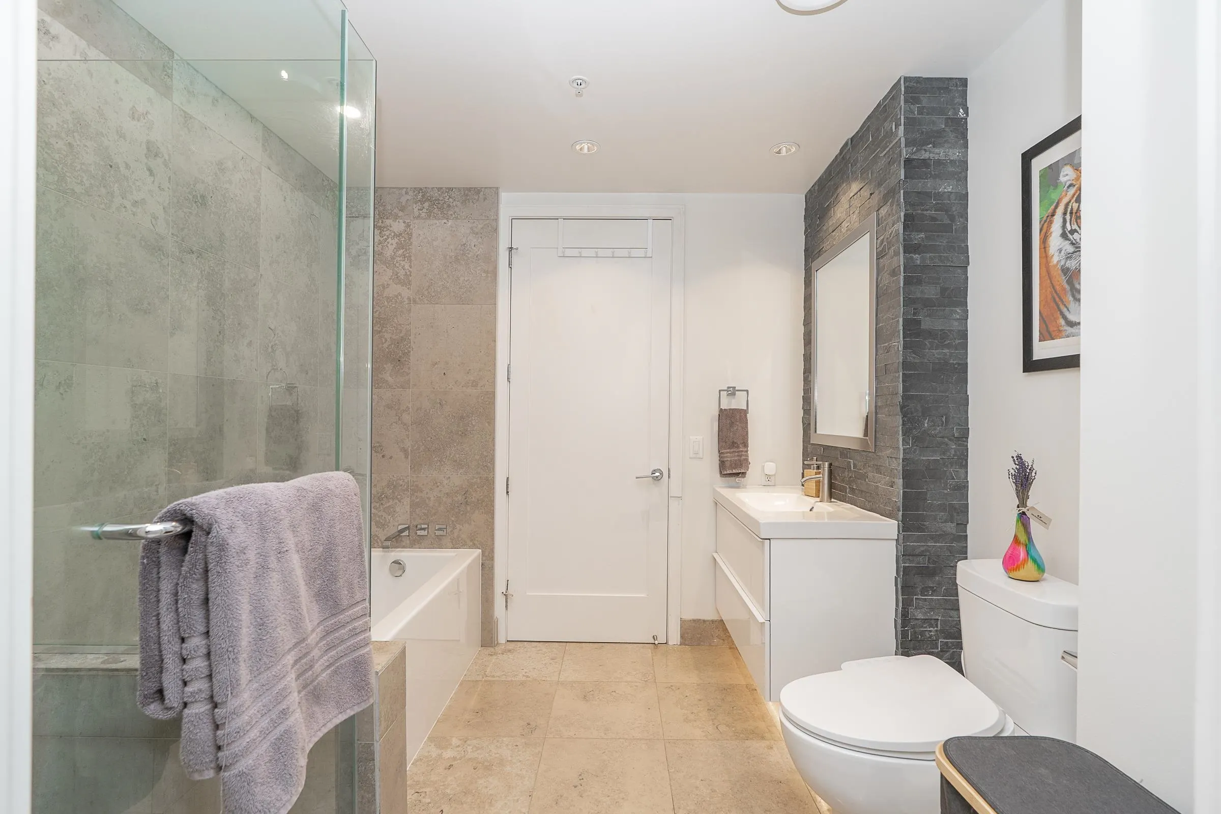 181 W 1st Avenue #203