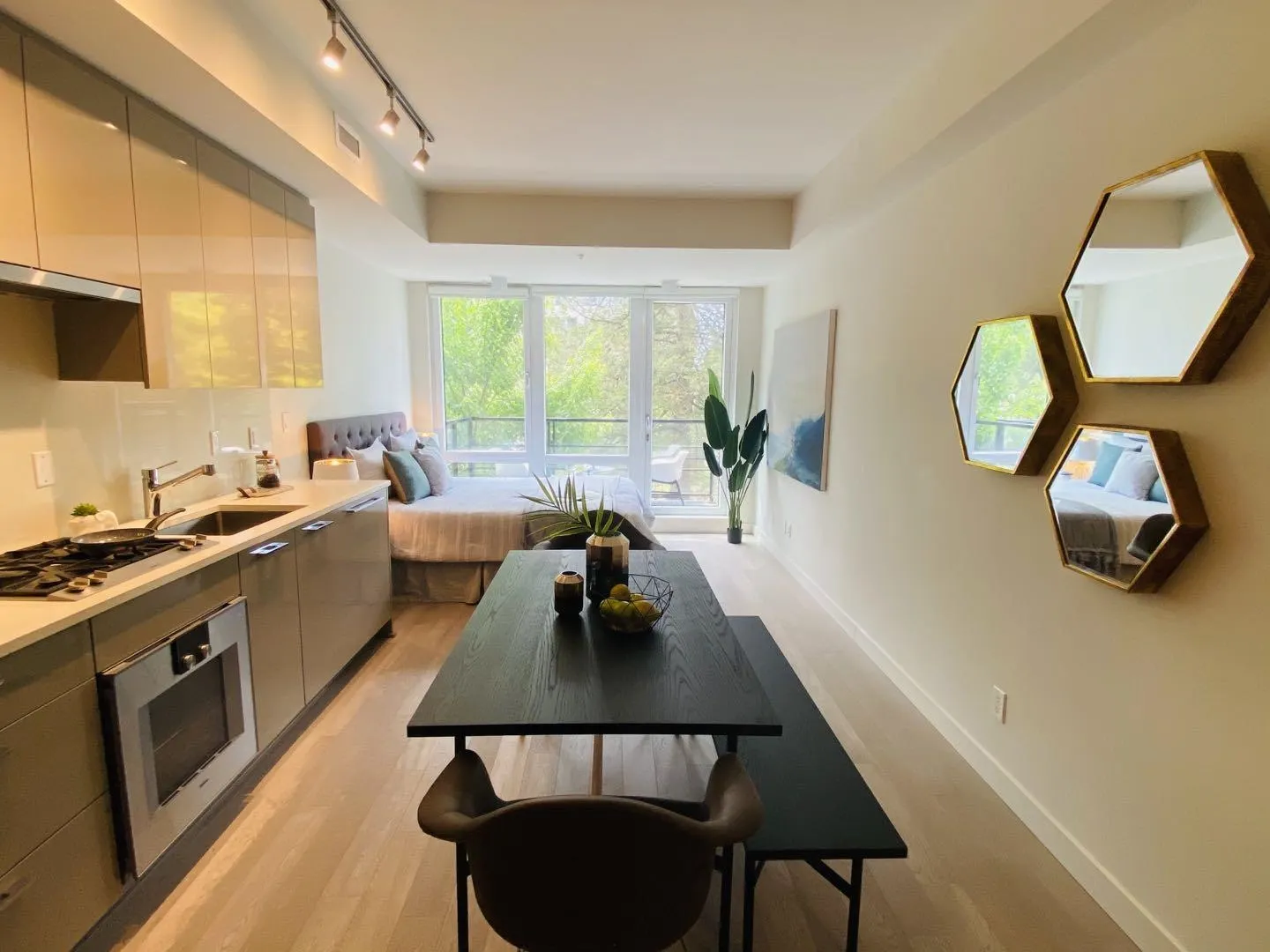 4408 Cambie Street #204