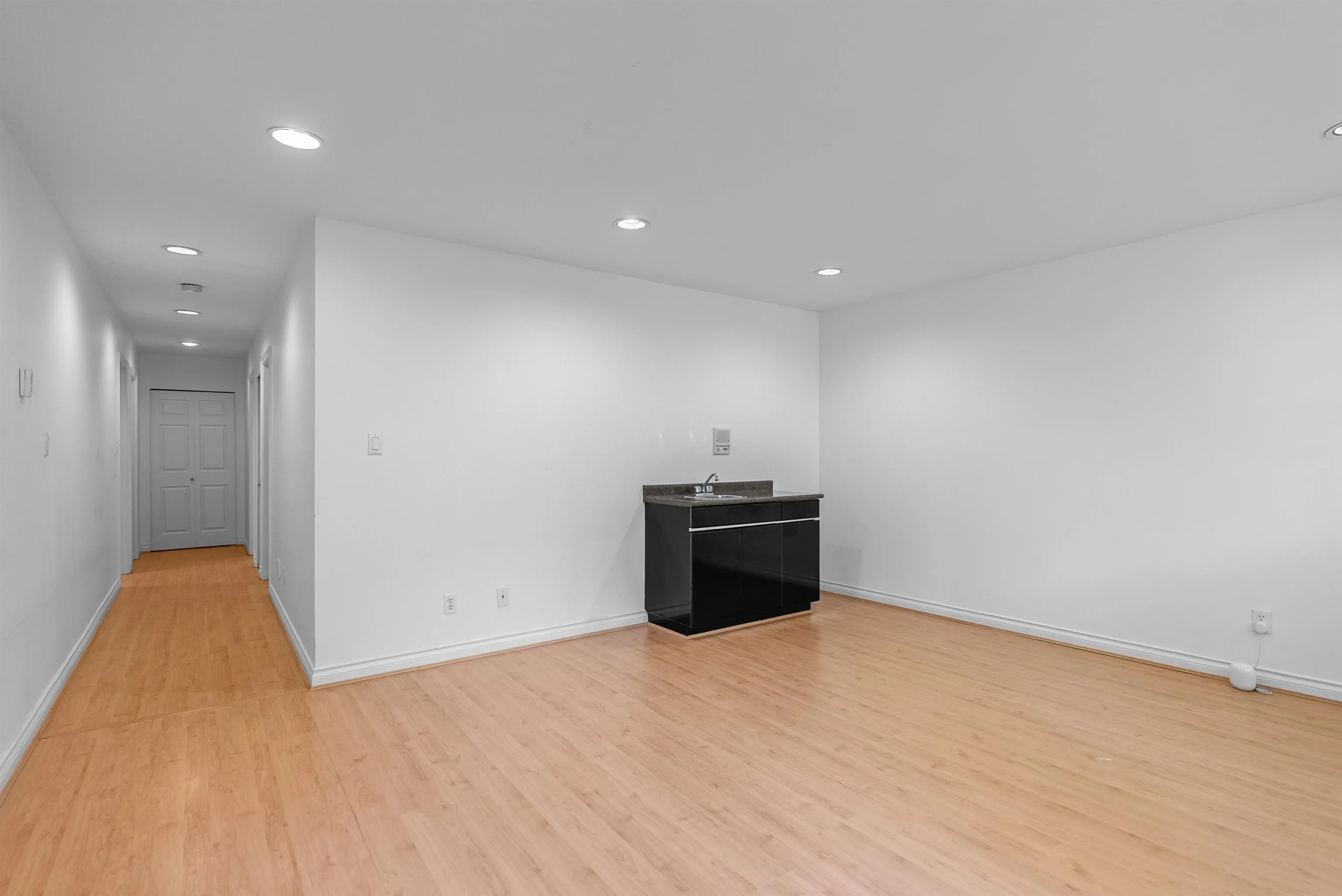 3985 W 14th Avenue