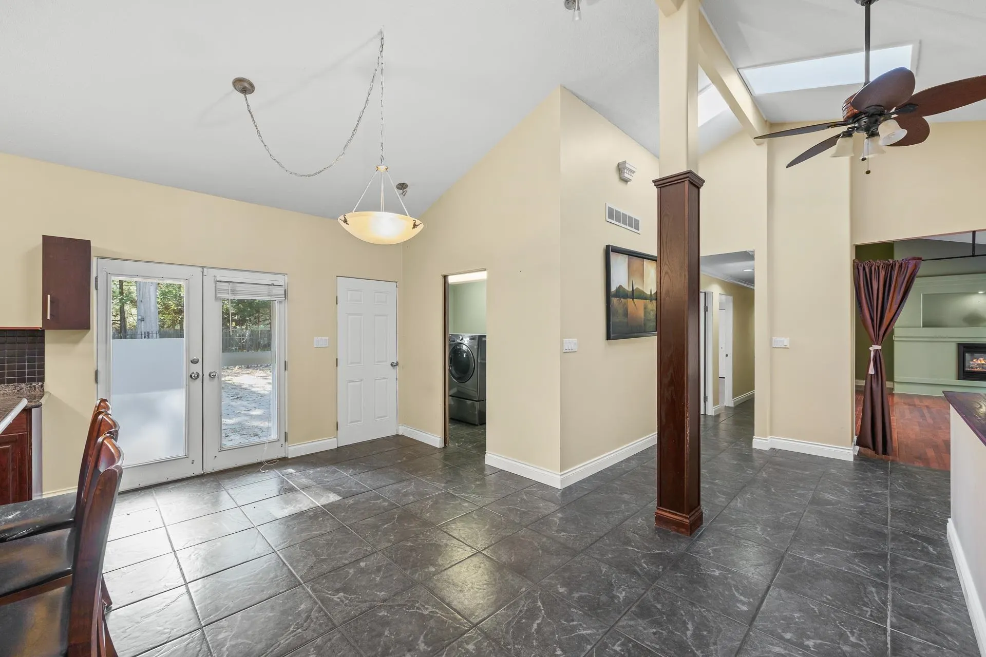 13284 Crescent Road