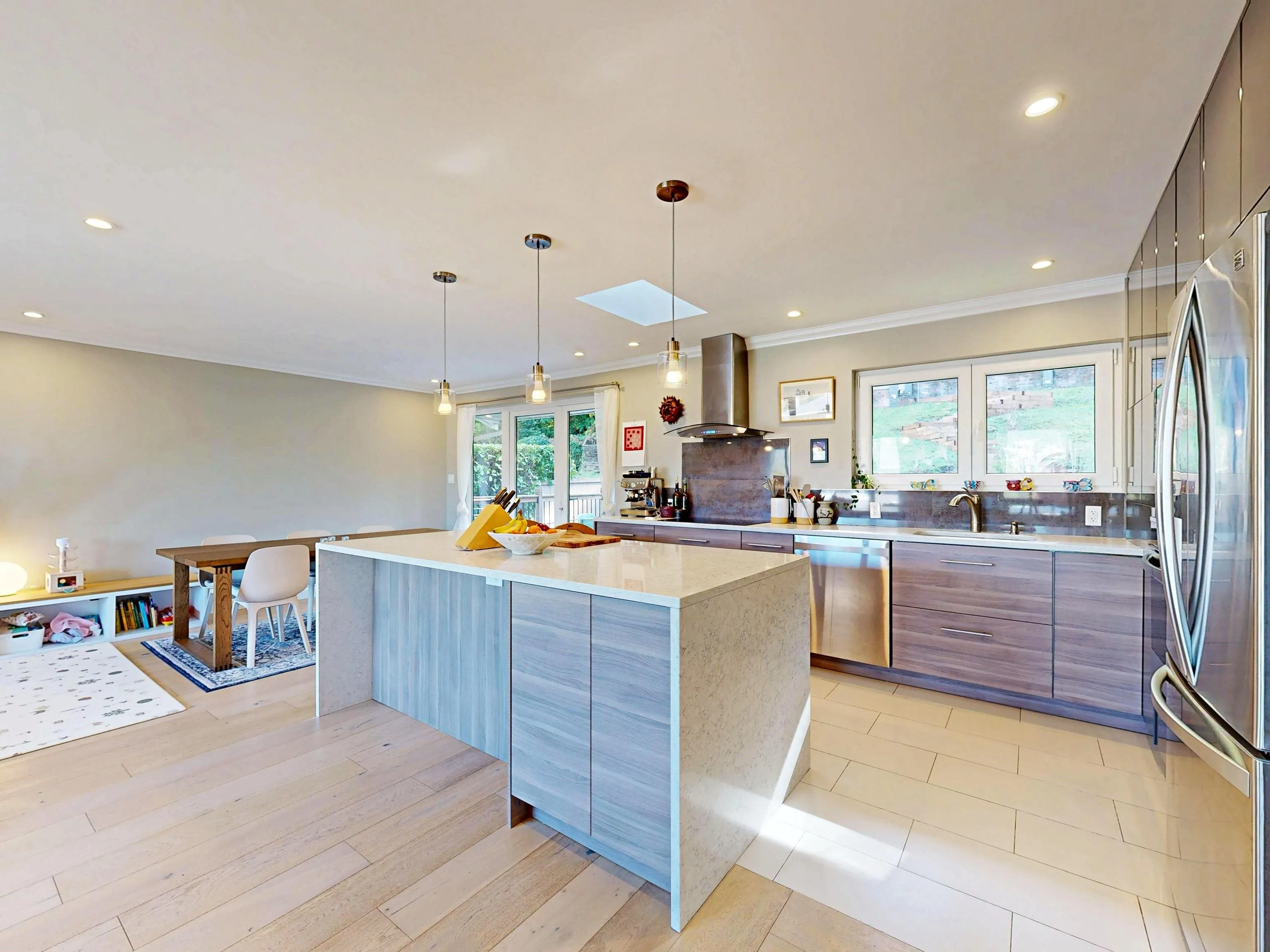 3363 Viewmount Place