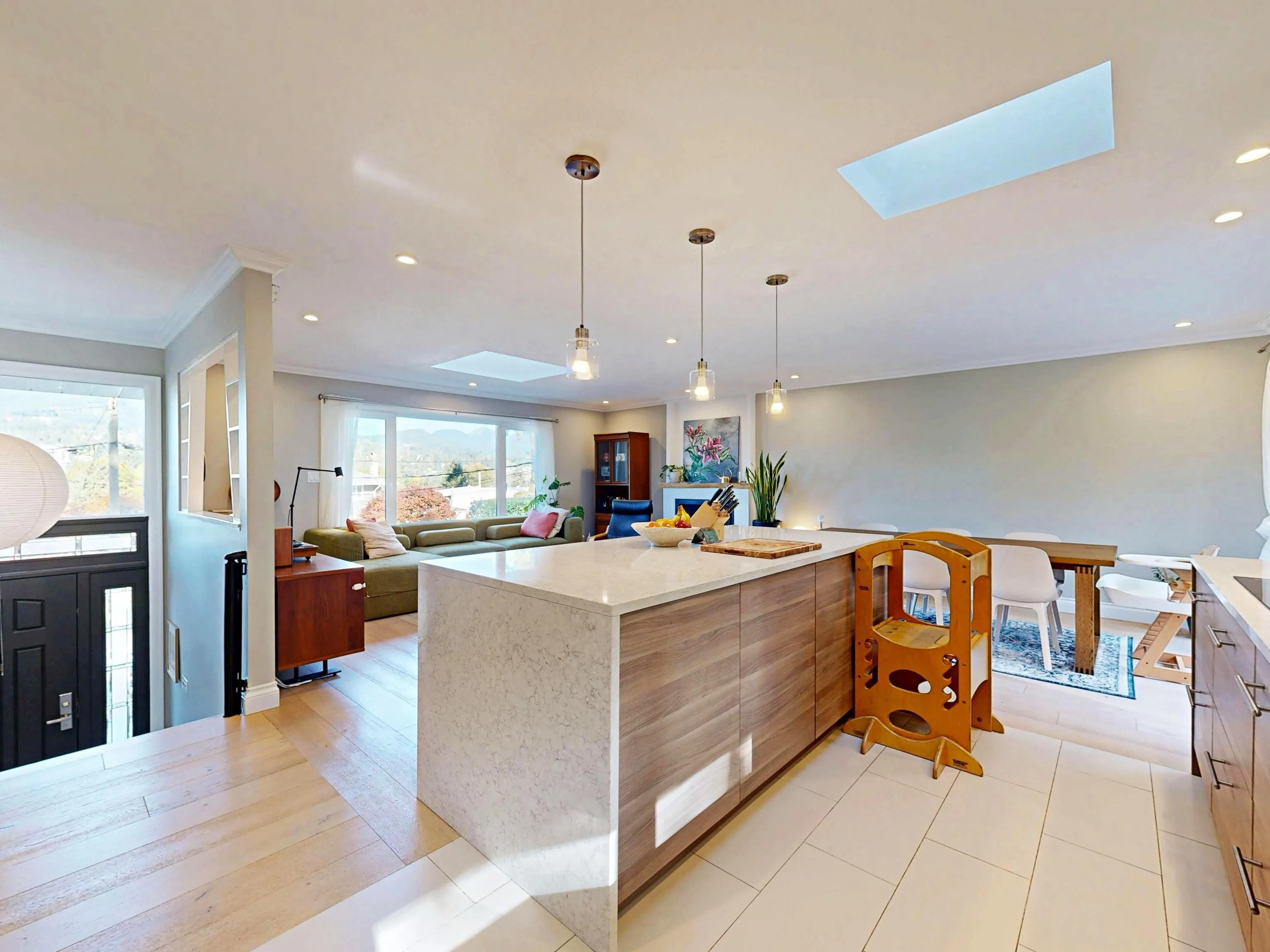 3363 Viewmount Place