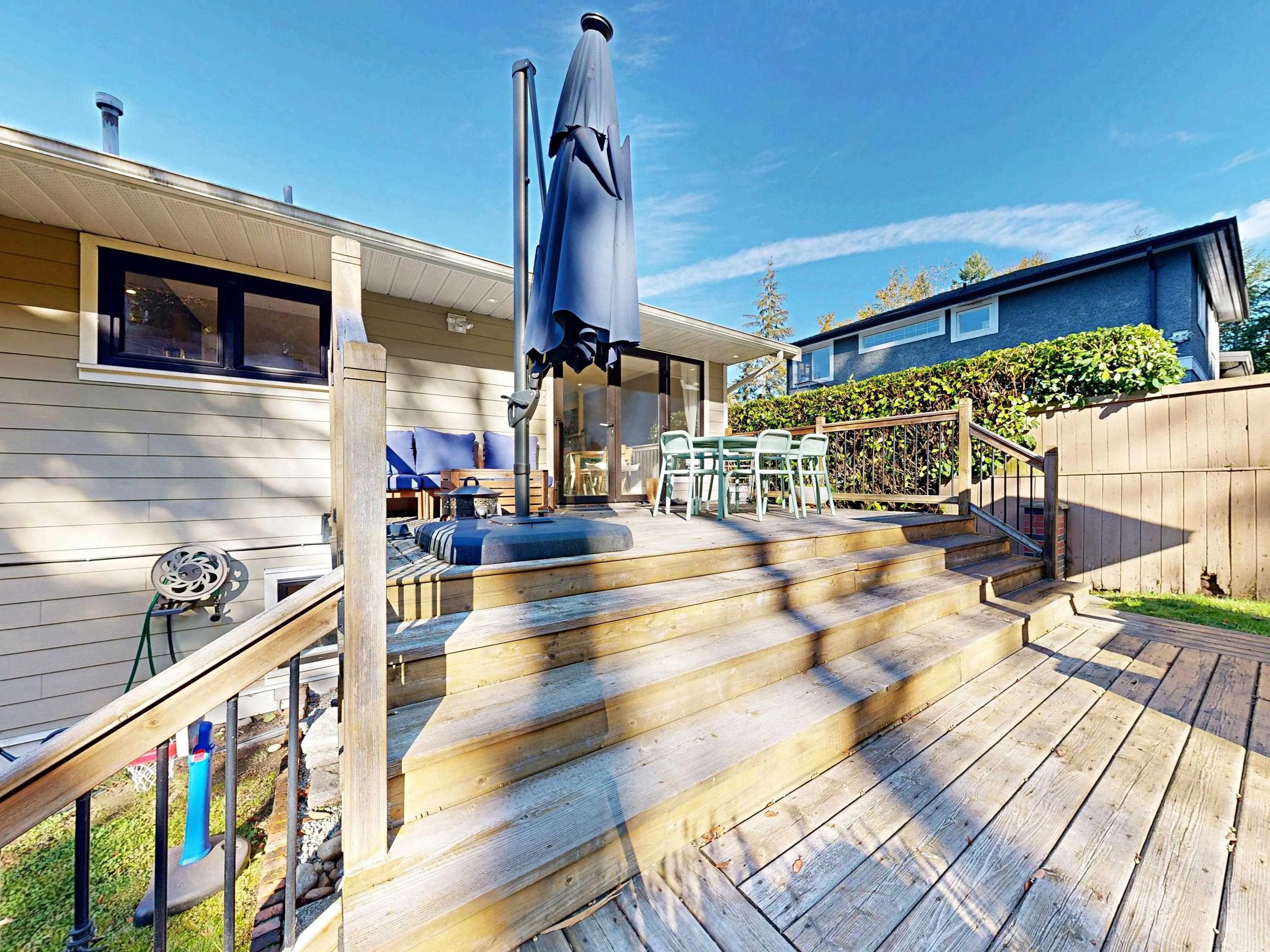 3363 Viewmount Place