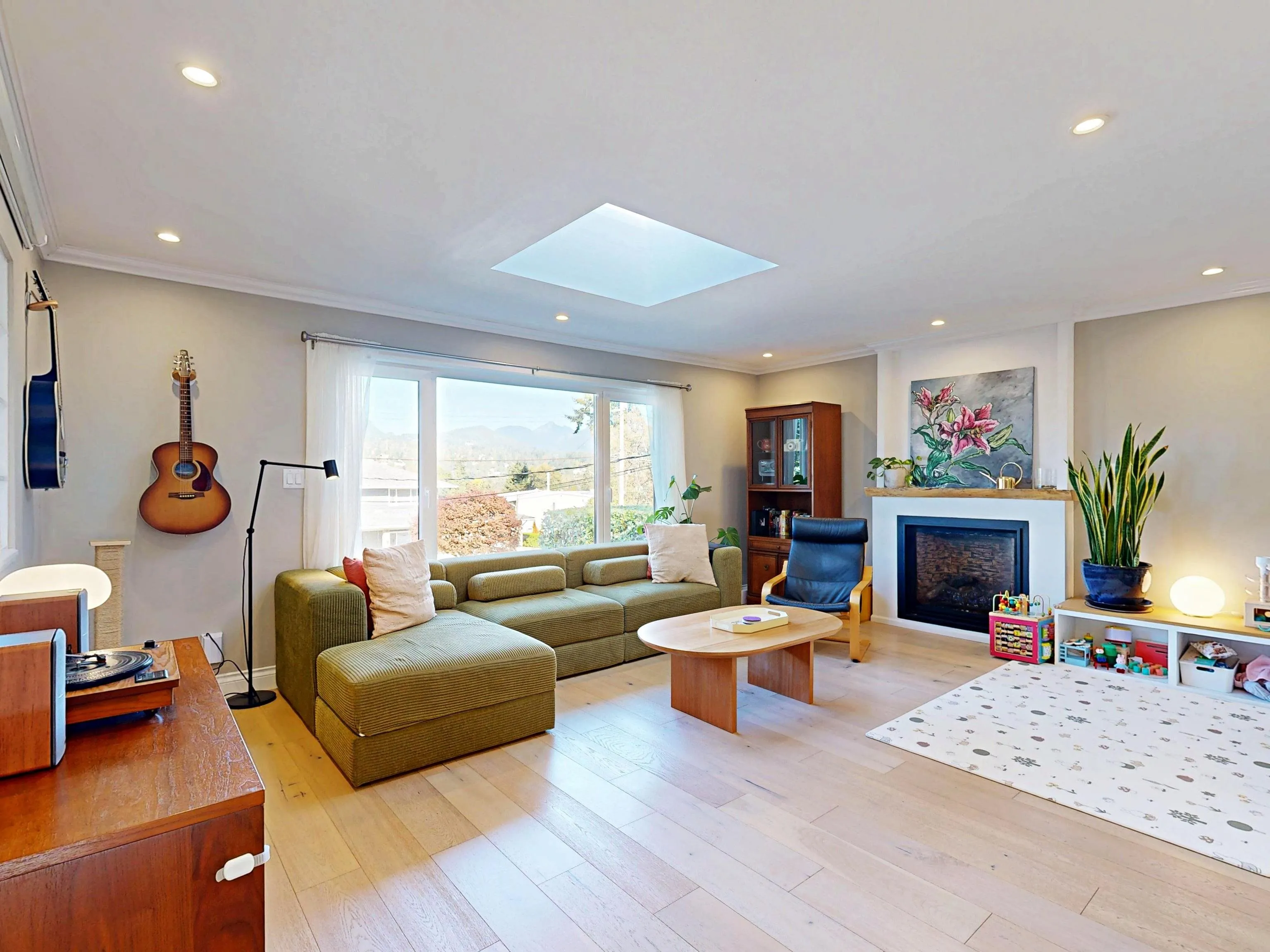 3363 Viewmount Place