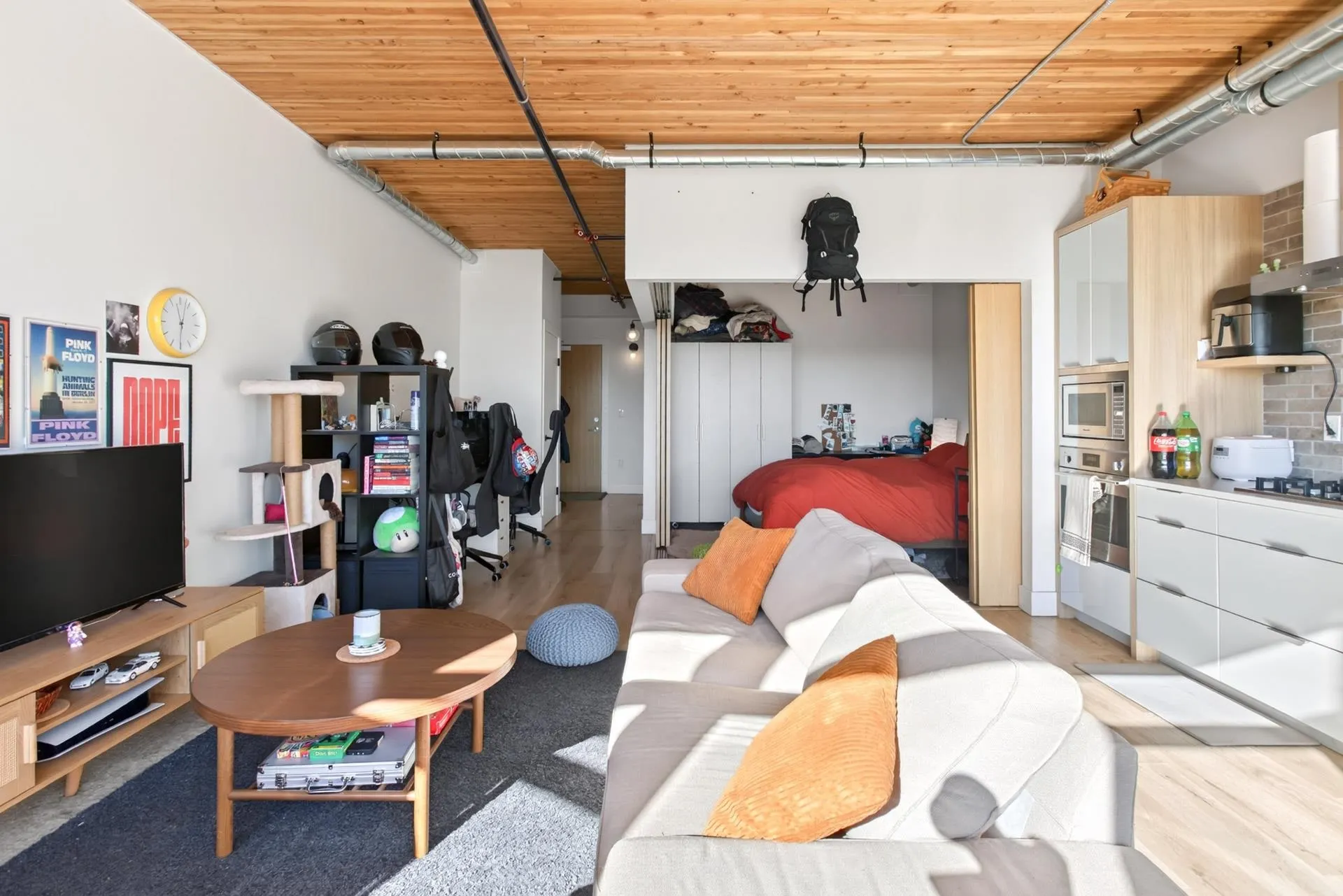 4223 Hastings Street #406