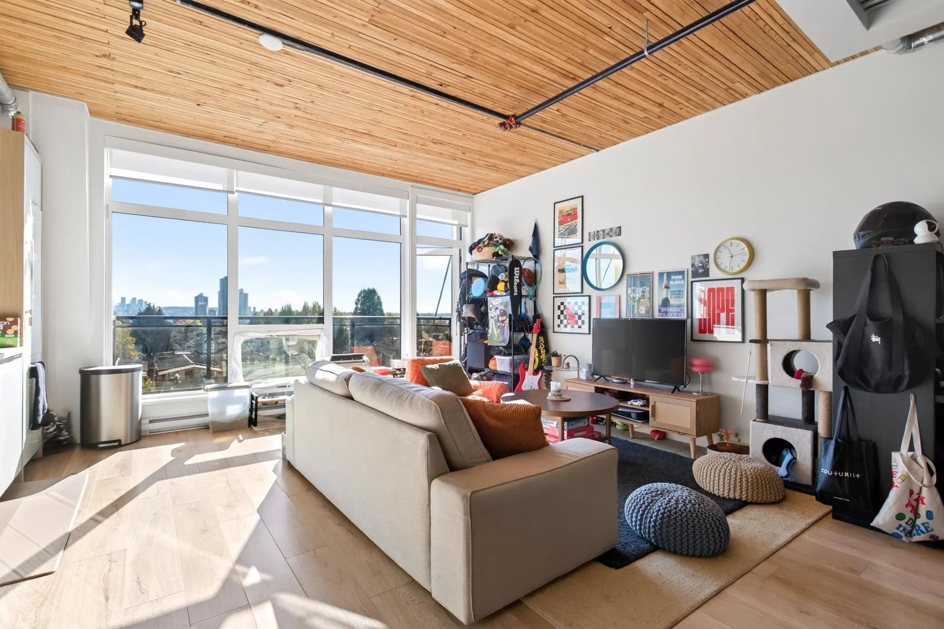 4223 Hastings Street #406