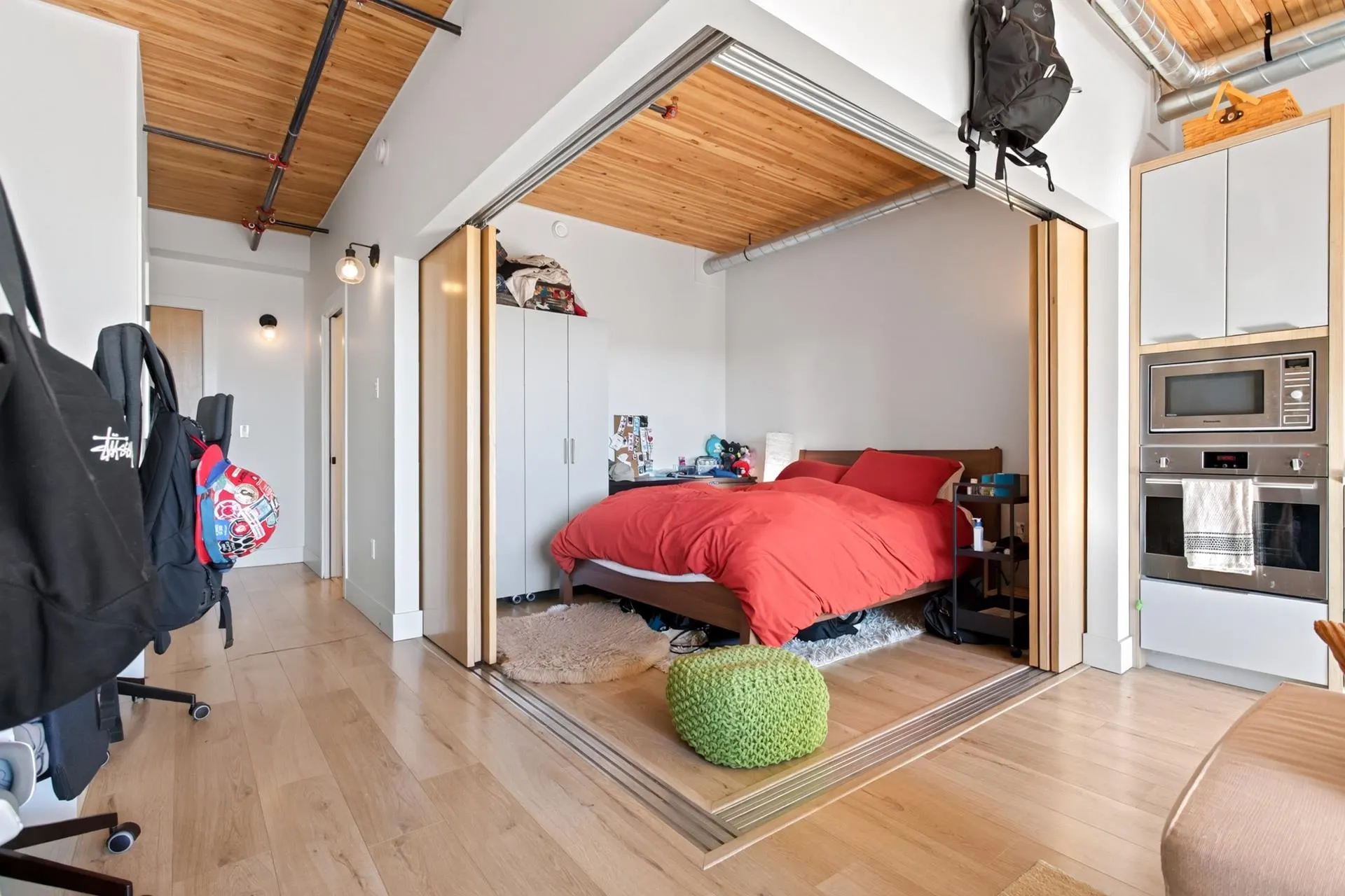 4223 Hastings Street #406