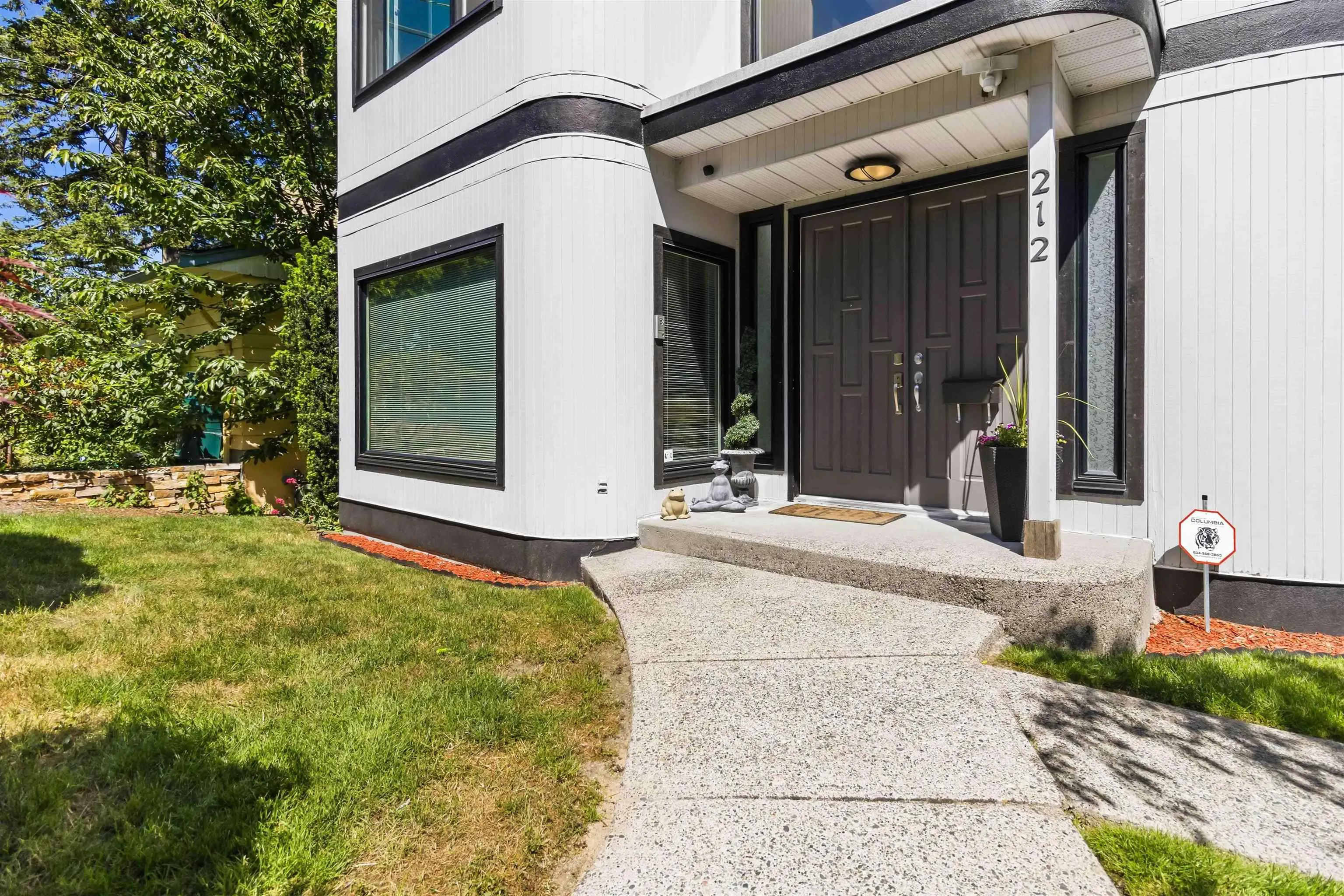 212 N Sea Avenue