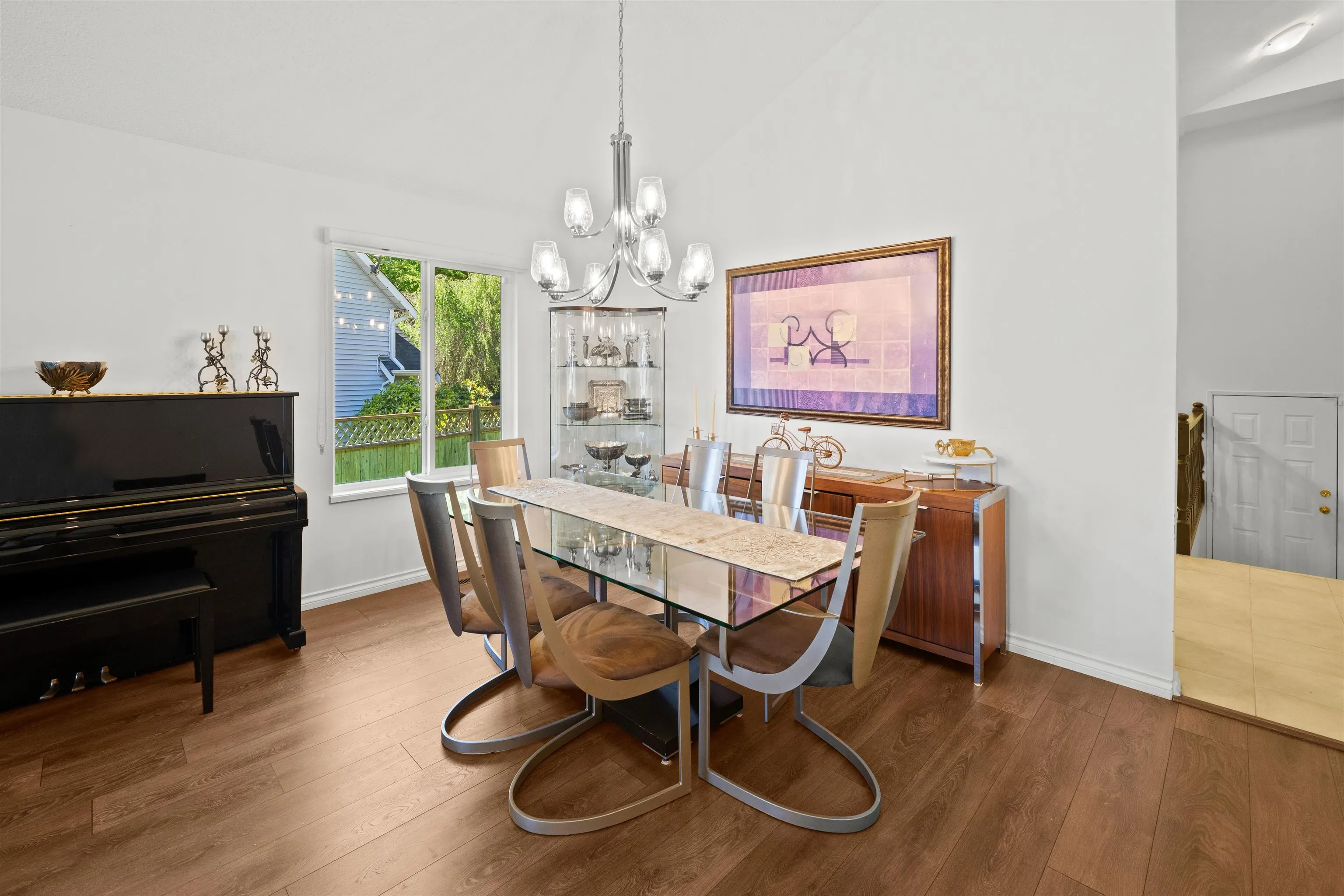 3336 Manning Crescent