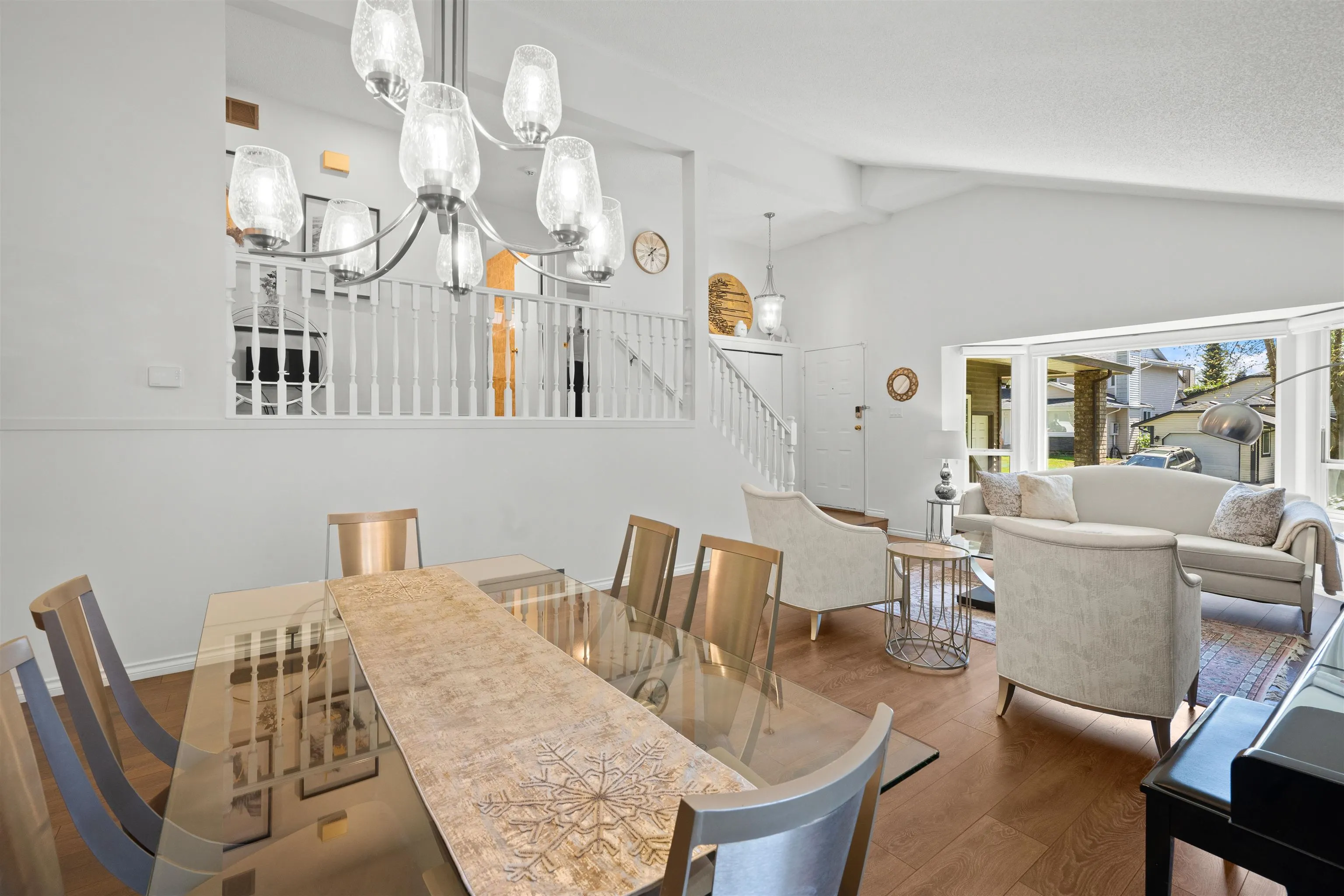 3336 Manning Crescent