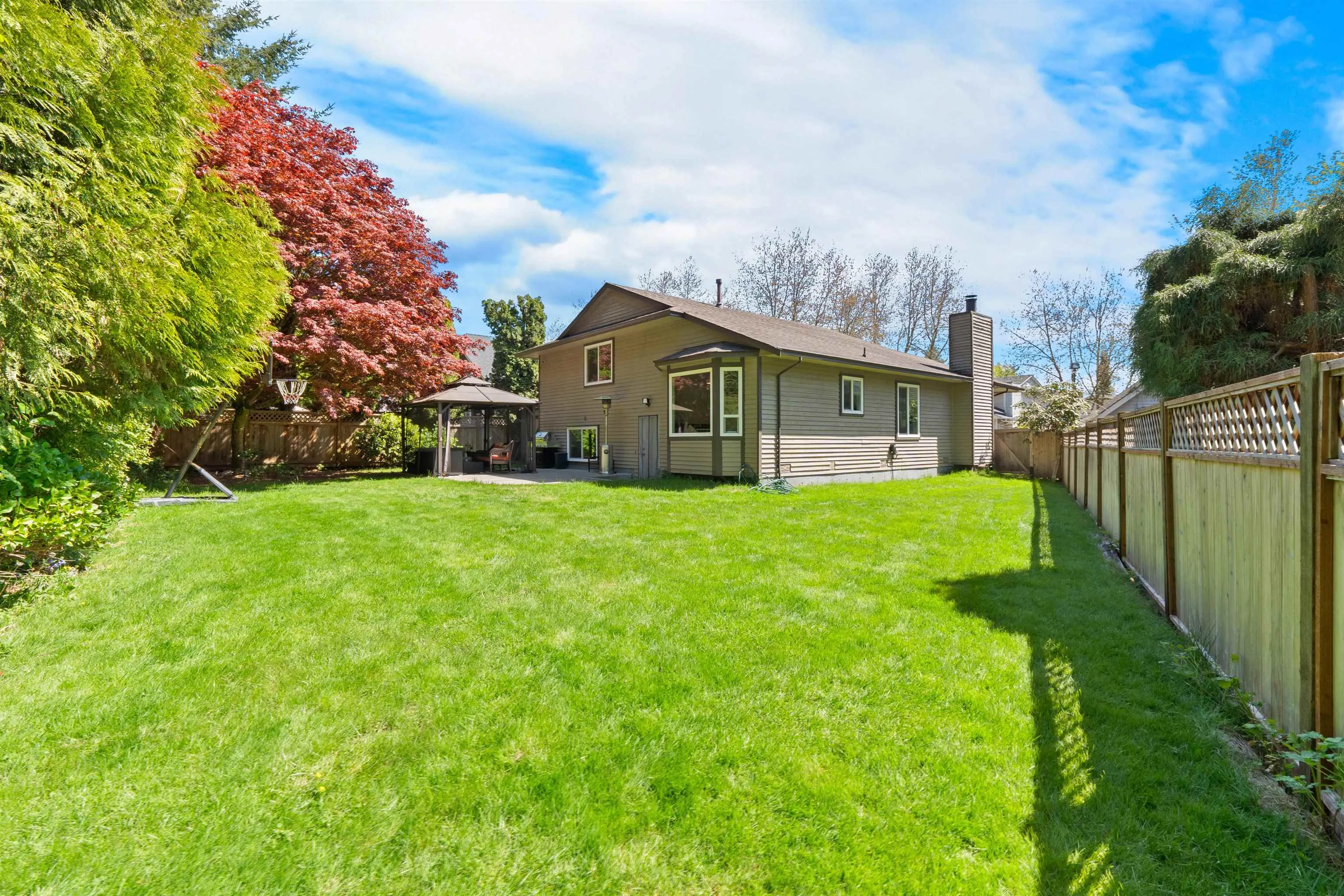 3336 Manning Crescent