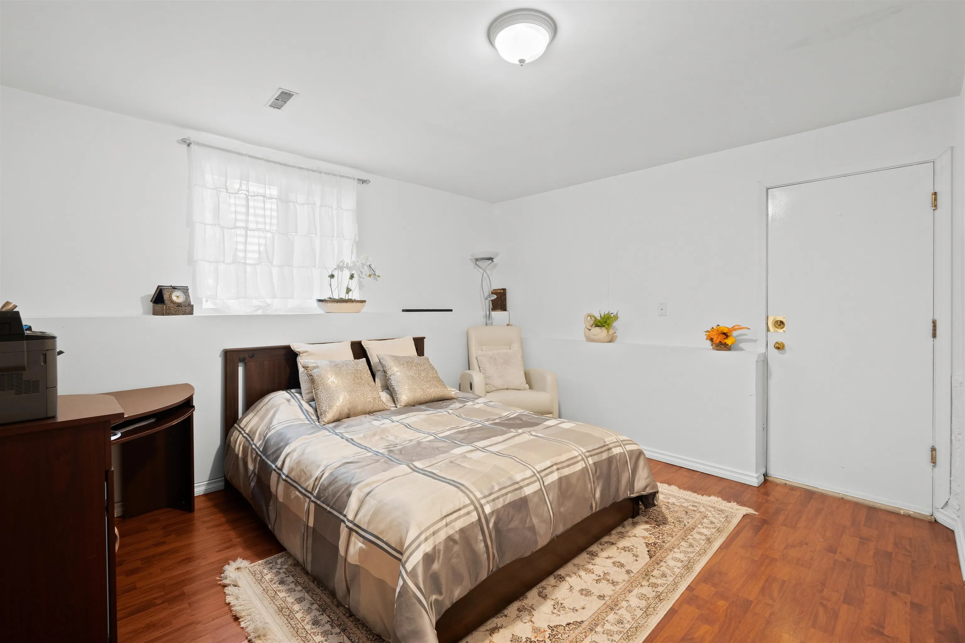 3336 Manning Crescent