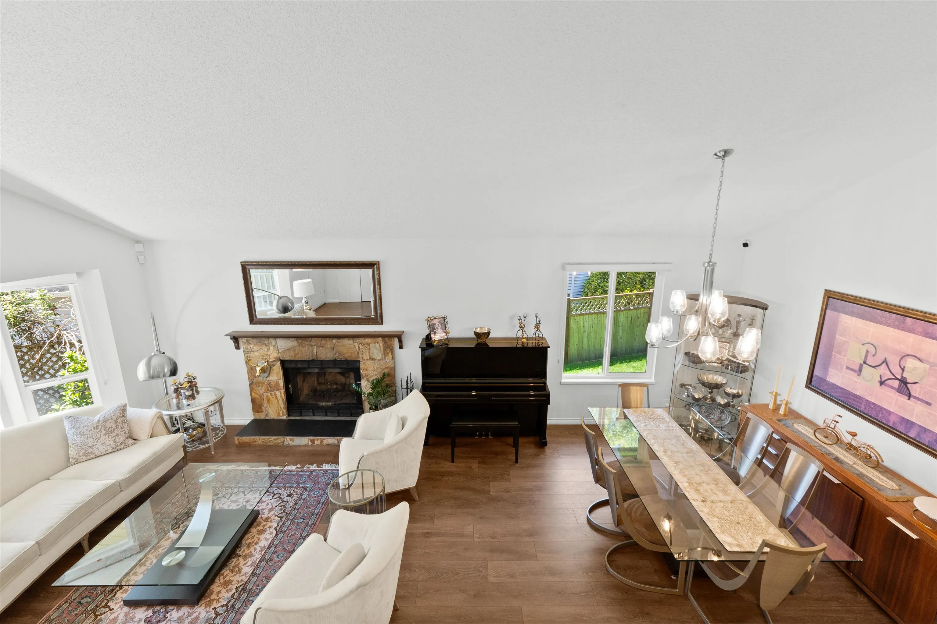 3336 Manning Crescent