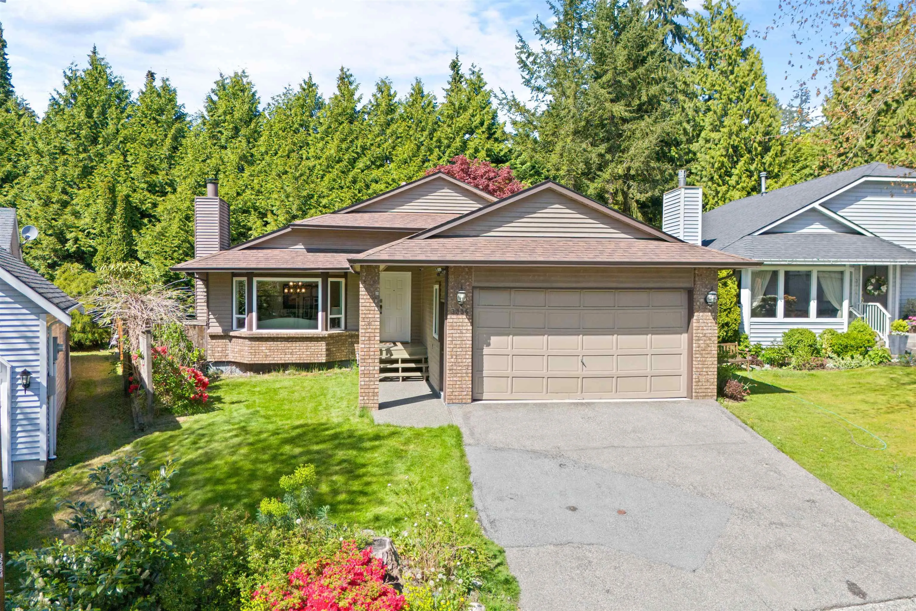 3336 Manning Crescent
