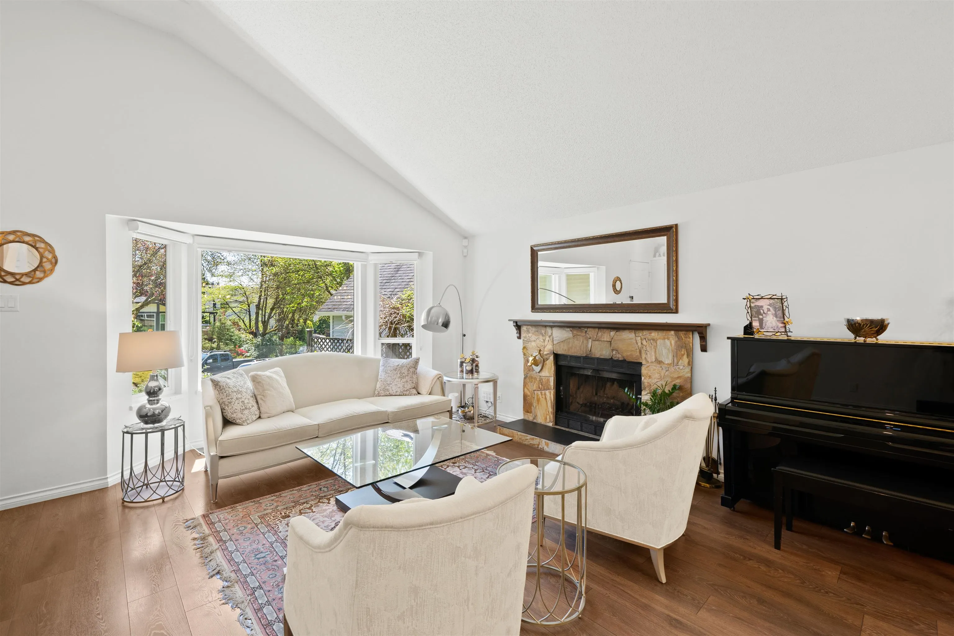3336 Manning Crescent