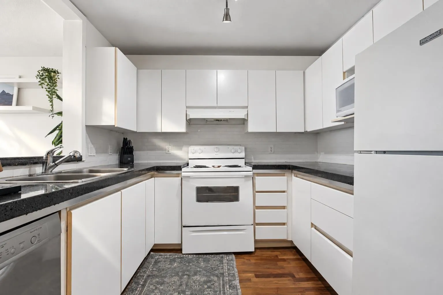 2975 Princess Crescent #205