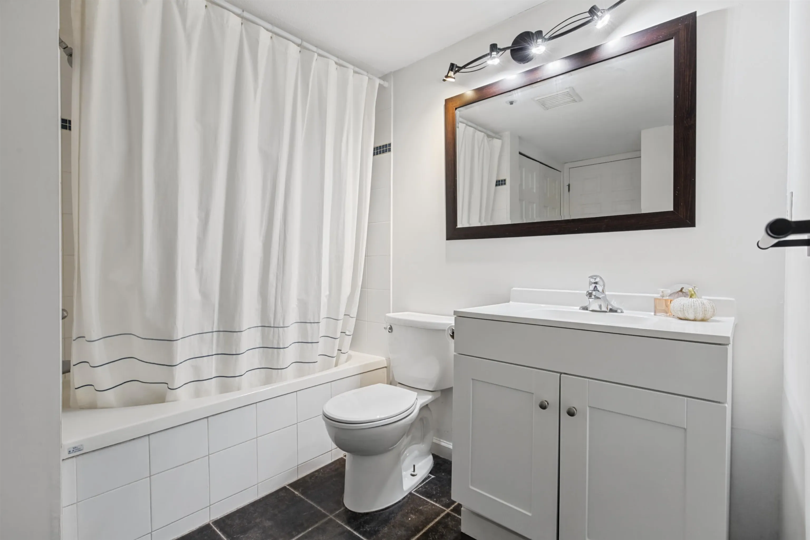 2975 Princess Crescent #205