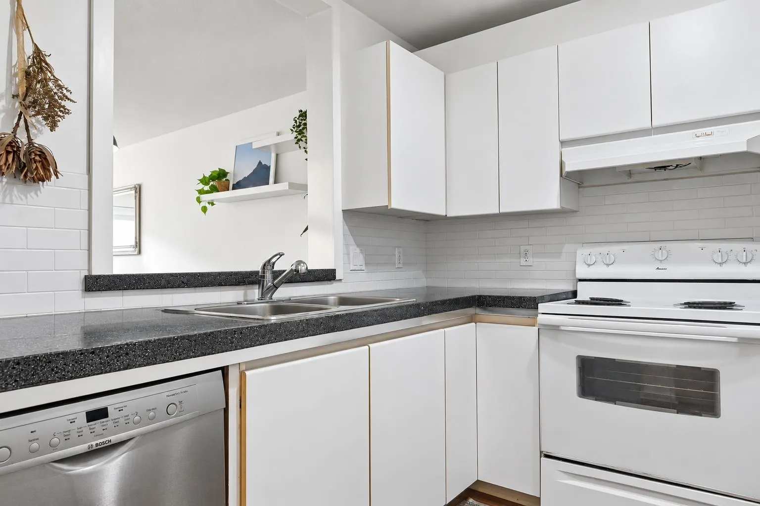 2975 Princess Crescent #205
