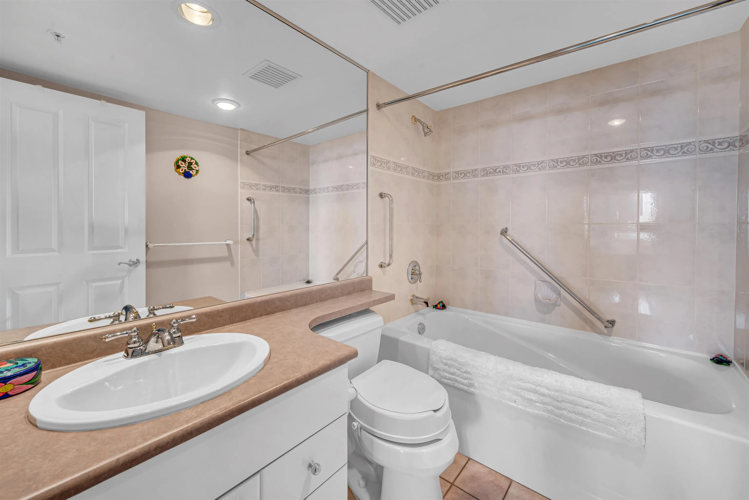 6611 Southoaks Crescent #803