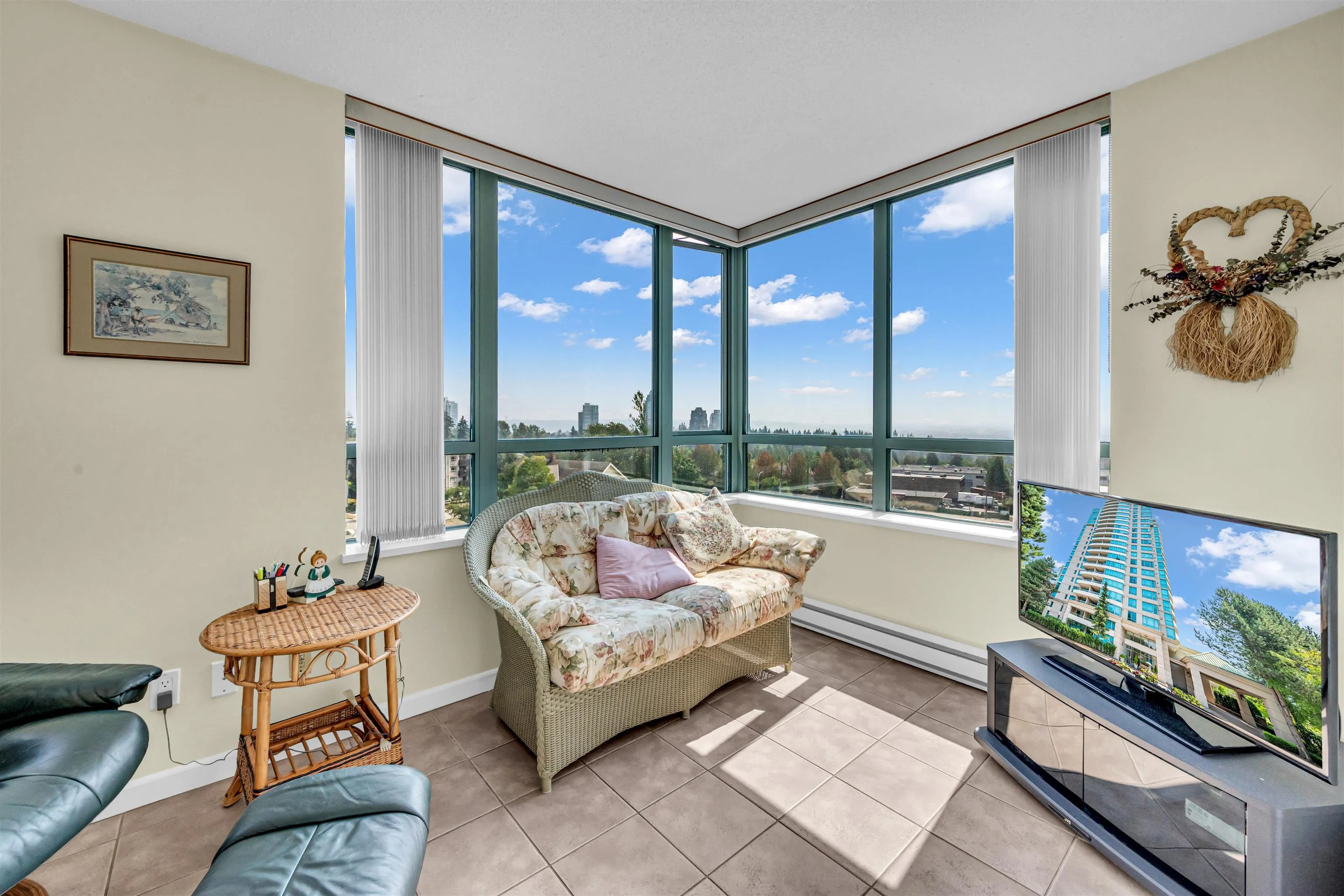 6611 Southoaks Crescent #803