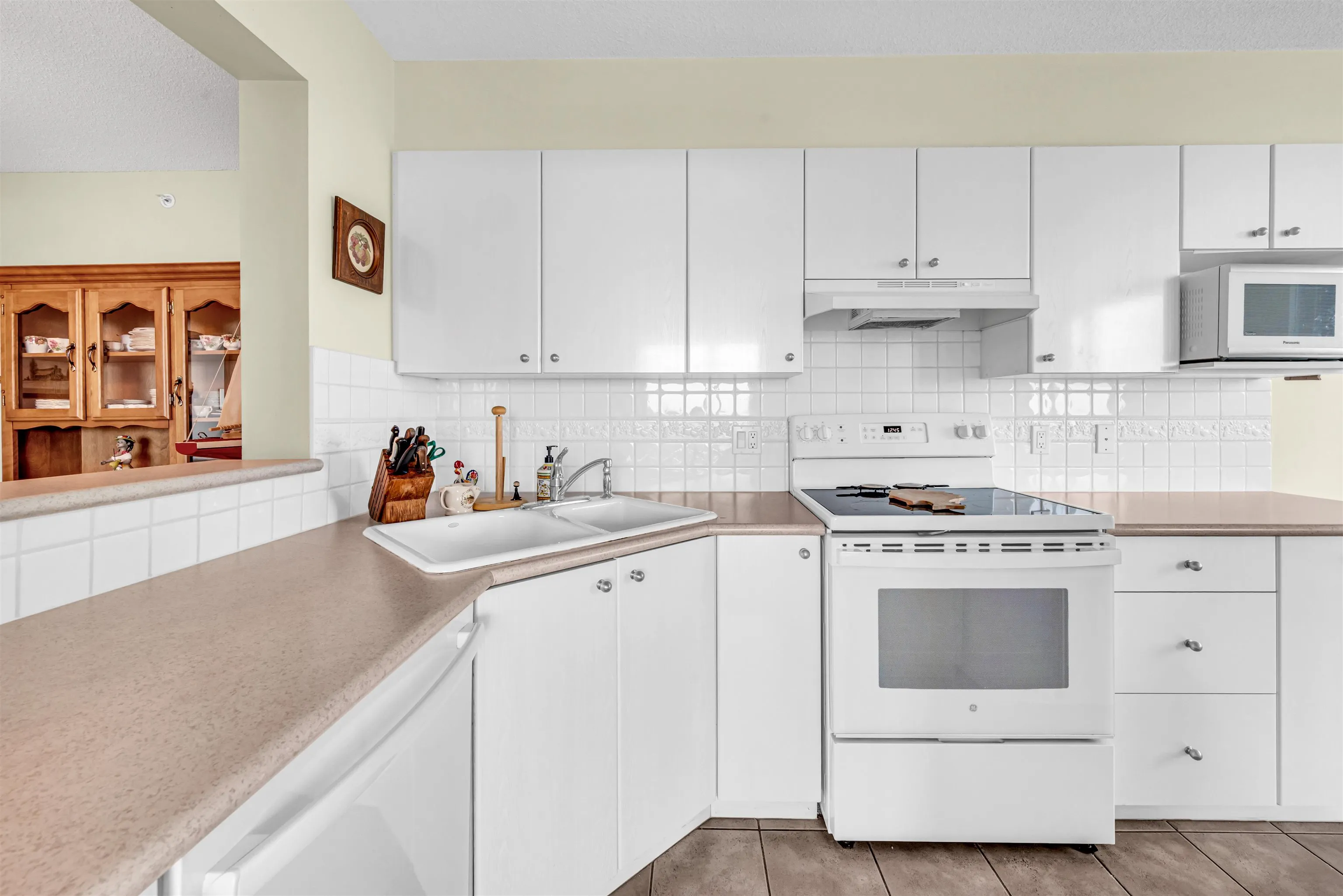 6611 Southoaks Crescent #803
