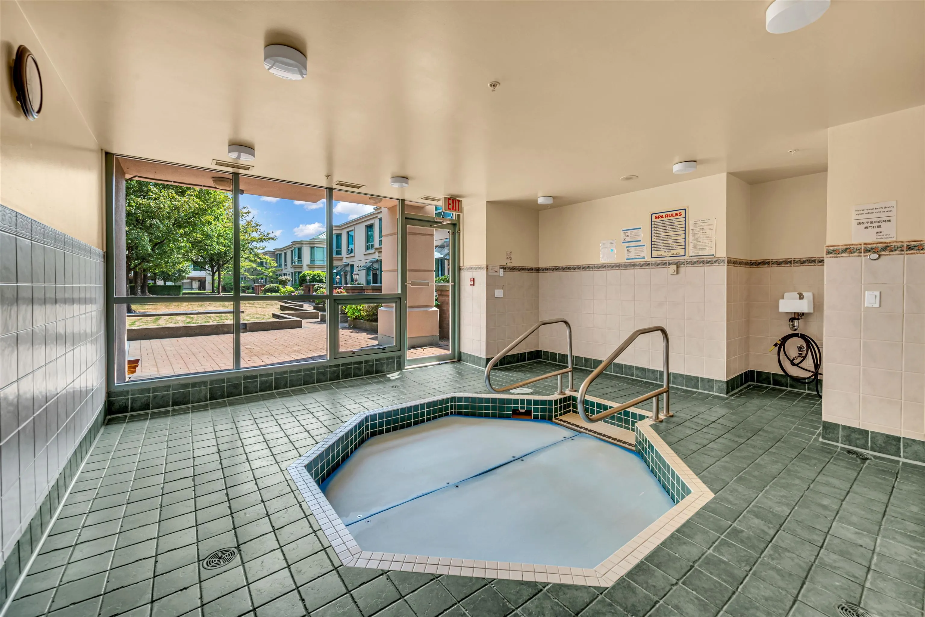 6611 Southoaks Crescent #803