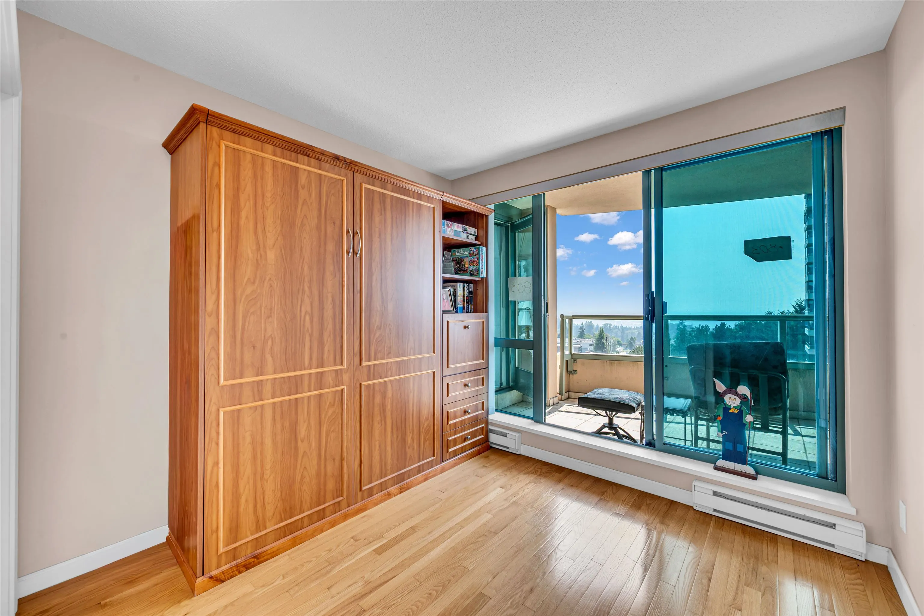 6611 Southoaks Crescent #803