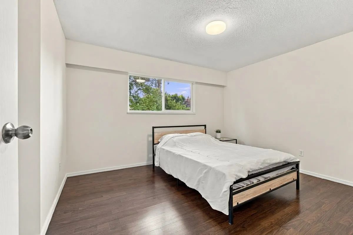 14036 102a Avenue