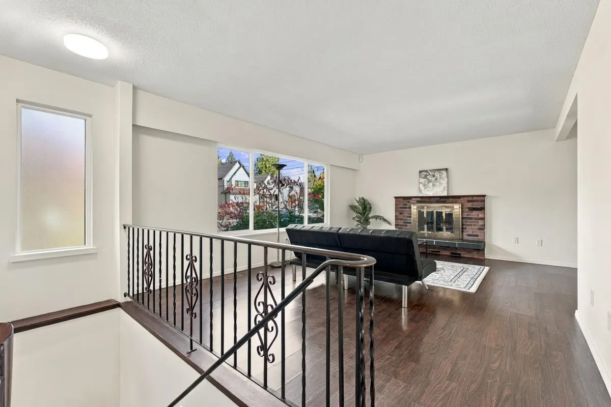 14036 102a Avenue